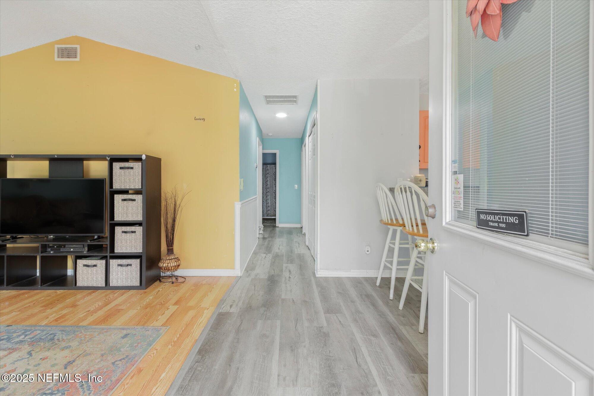 3372 9TH Street