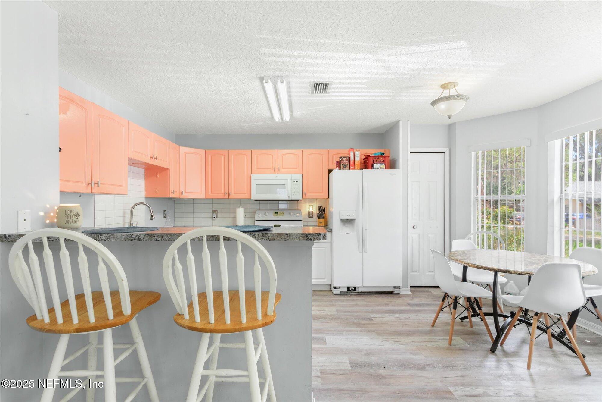 3372 9TH Street