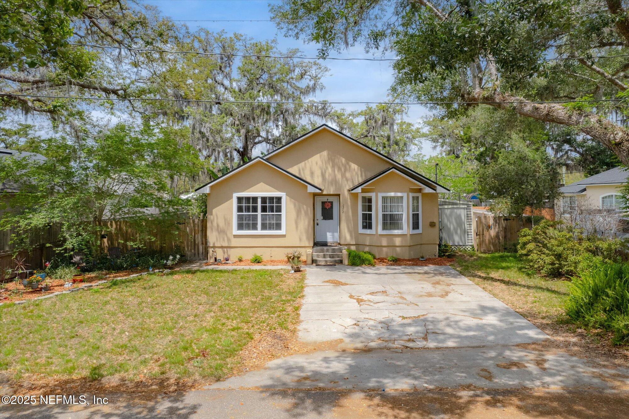 3372 9TH Street