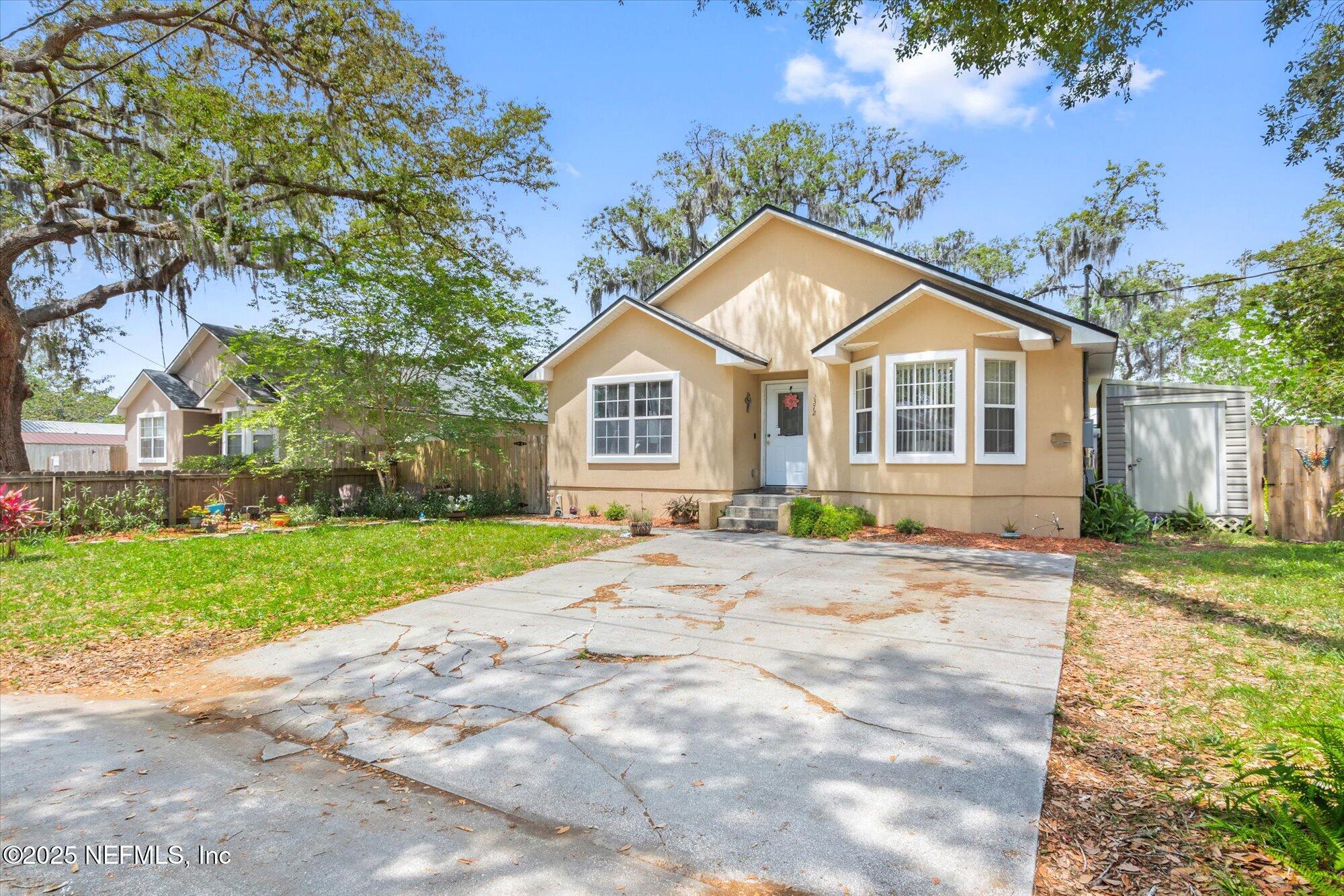 3372 9TH Street