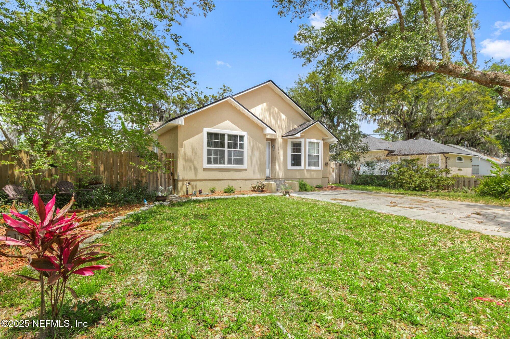 3372 9TH Street