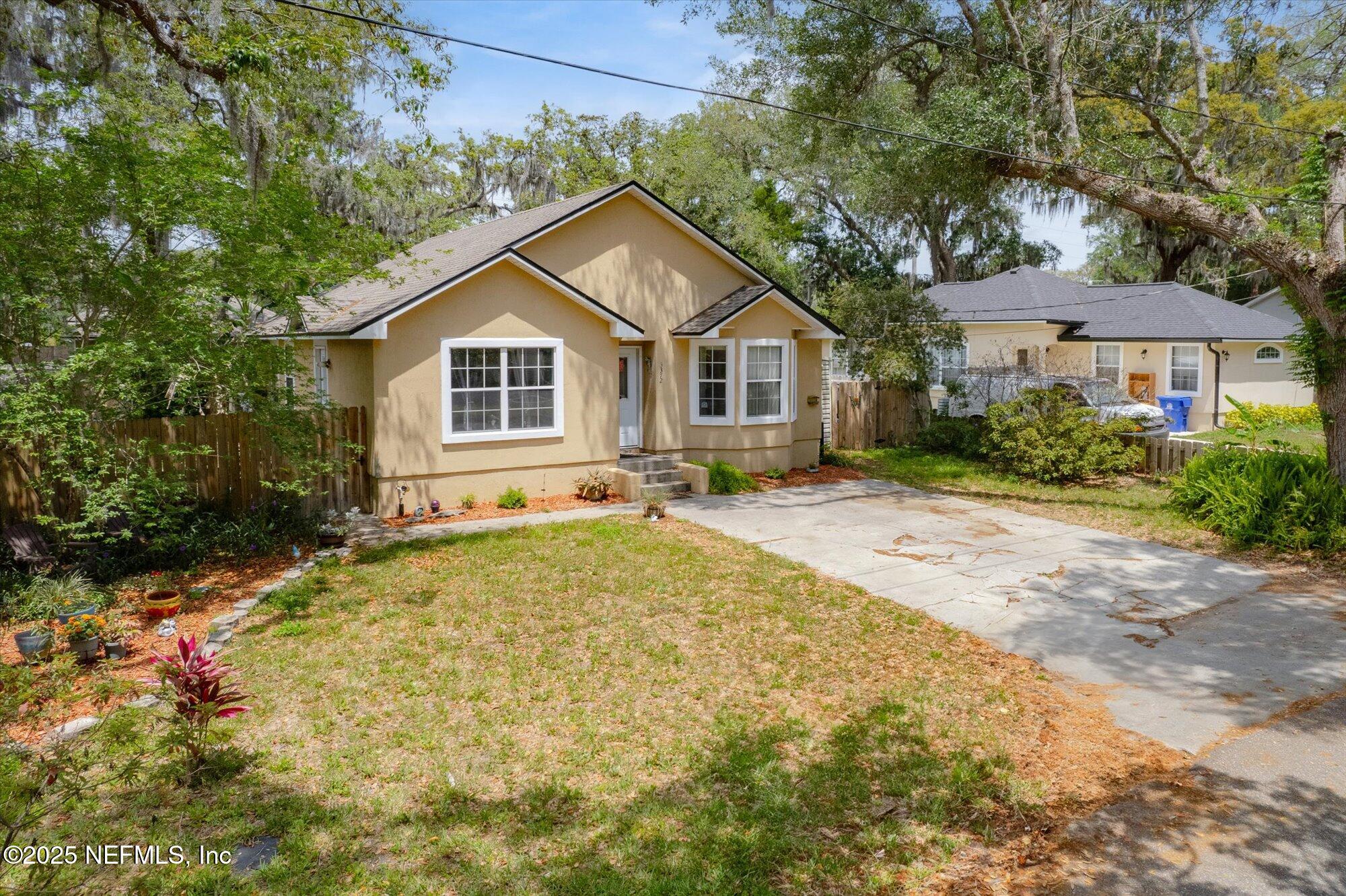 3372 9TH Street