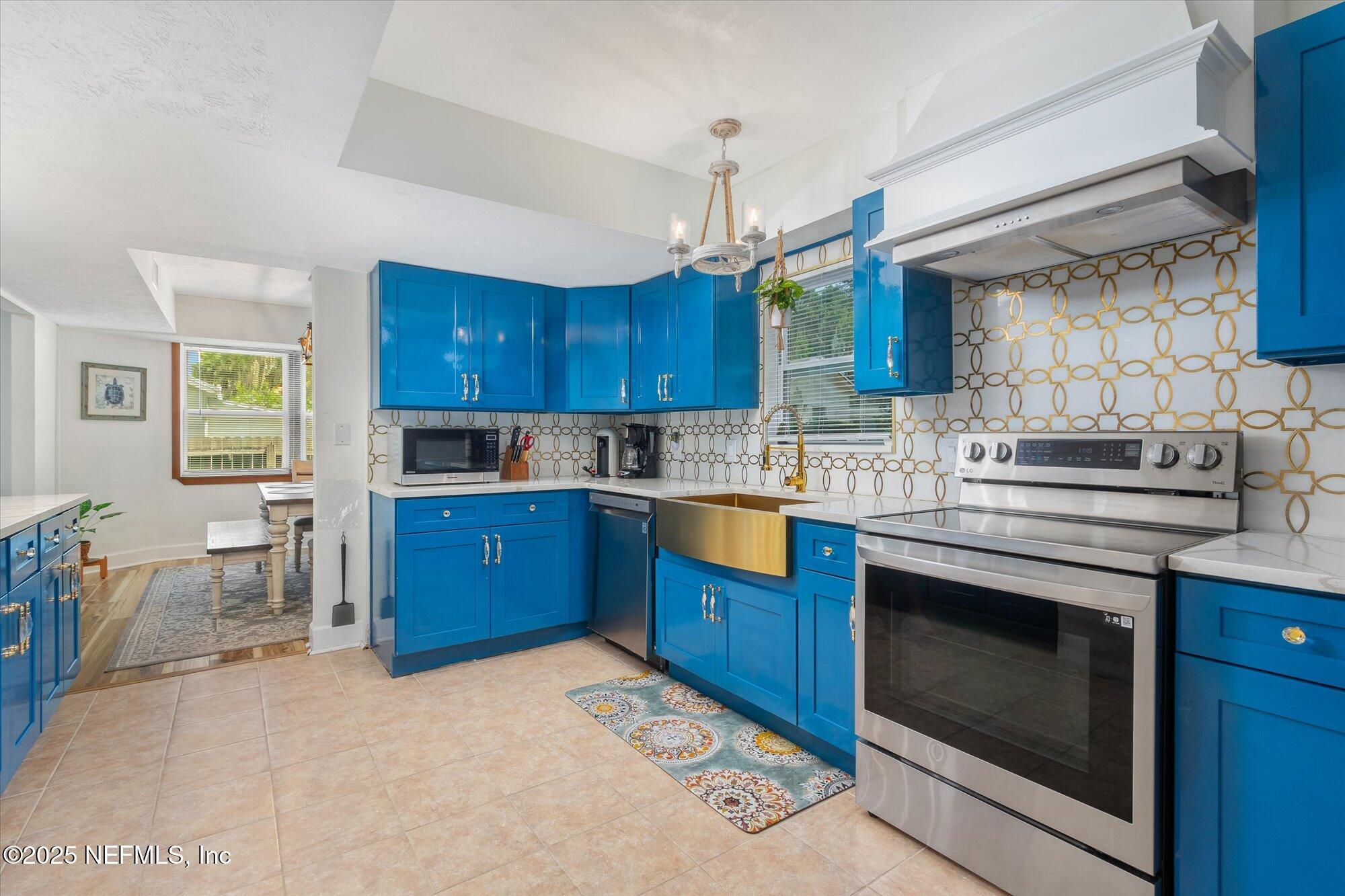 13 DOUGLAS Avenue, St. Augustine