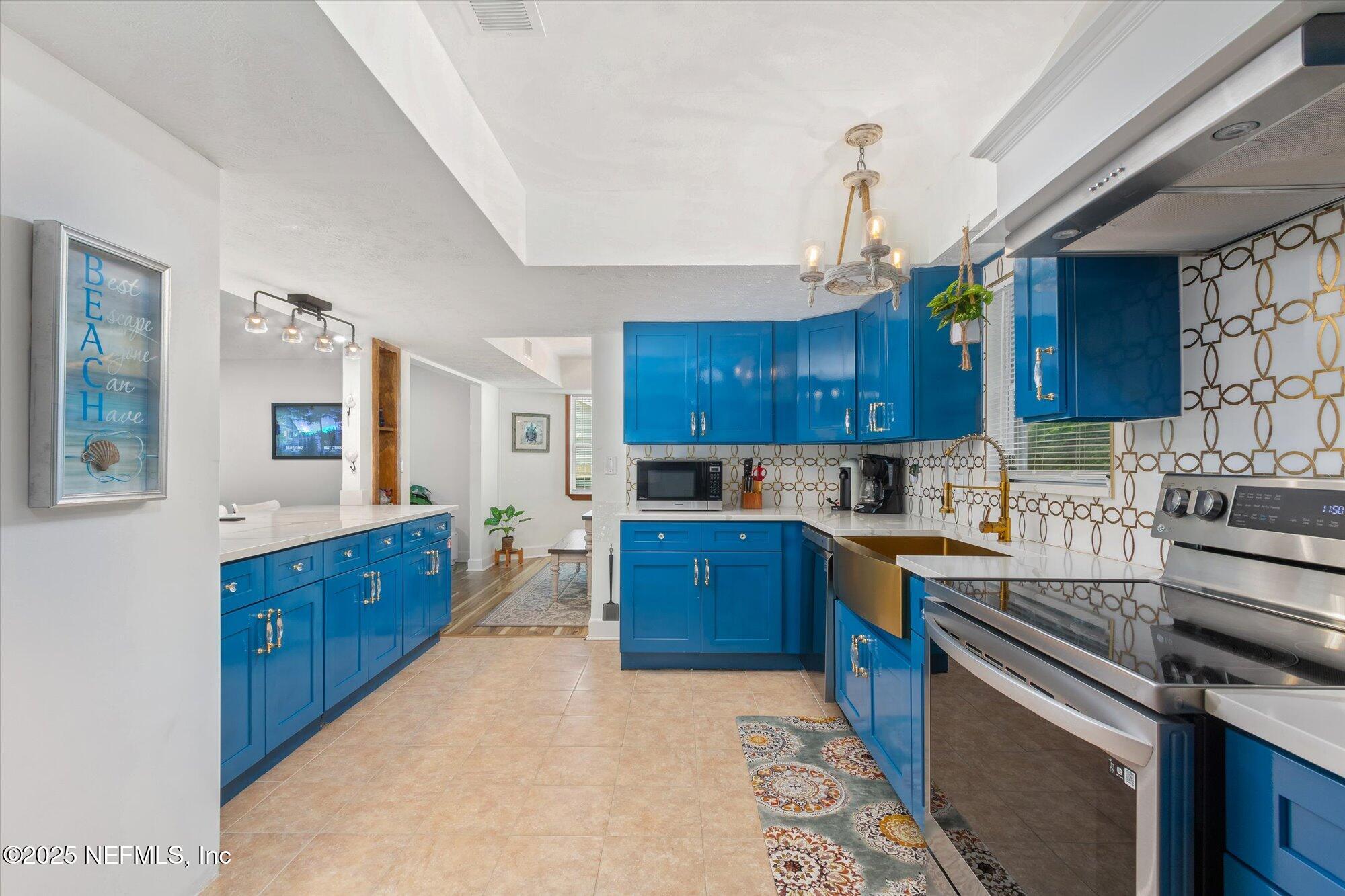 13 DOUGLAS Avenue, St. Augustine