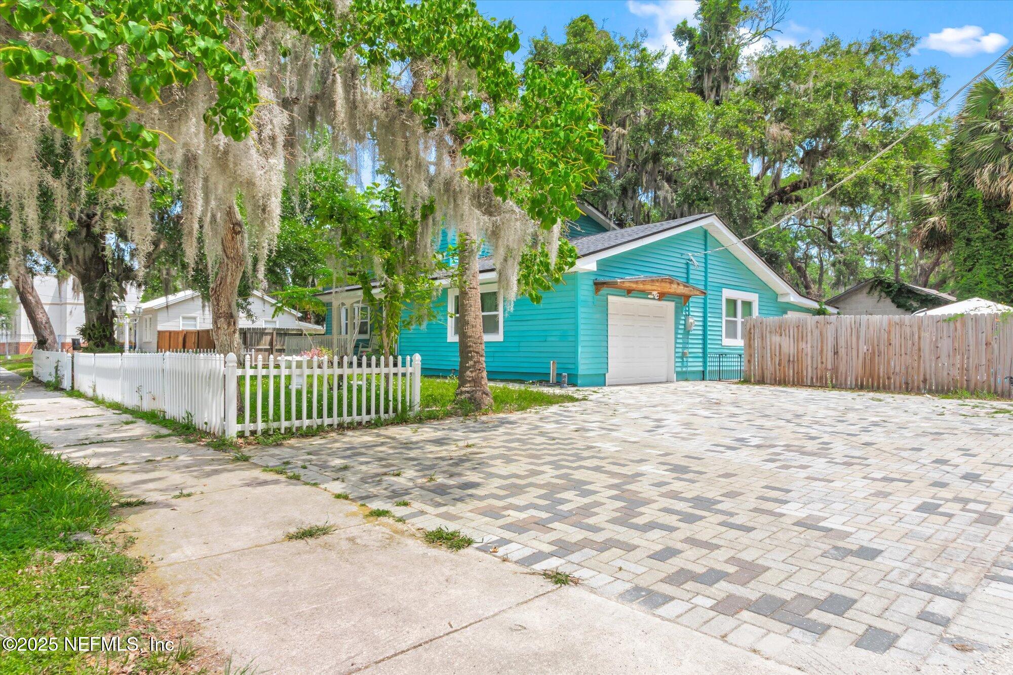 13 DOUGLAS Avenue, St. Augustine