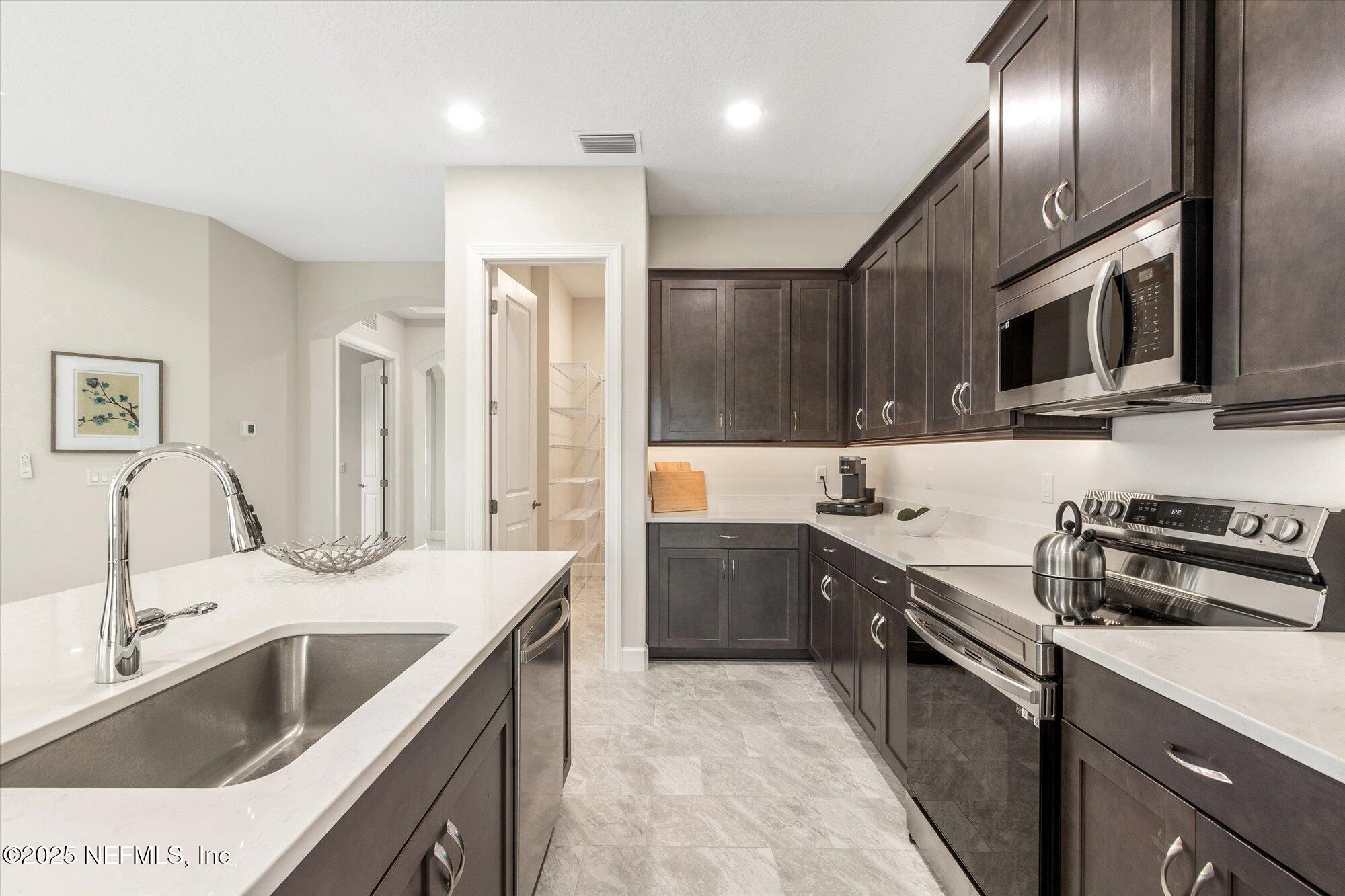 80 N LAKEWALK Drive