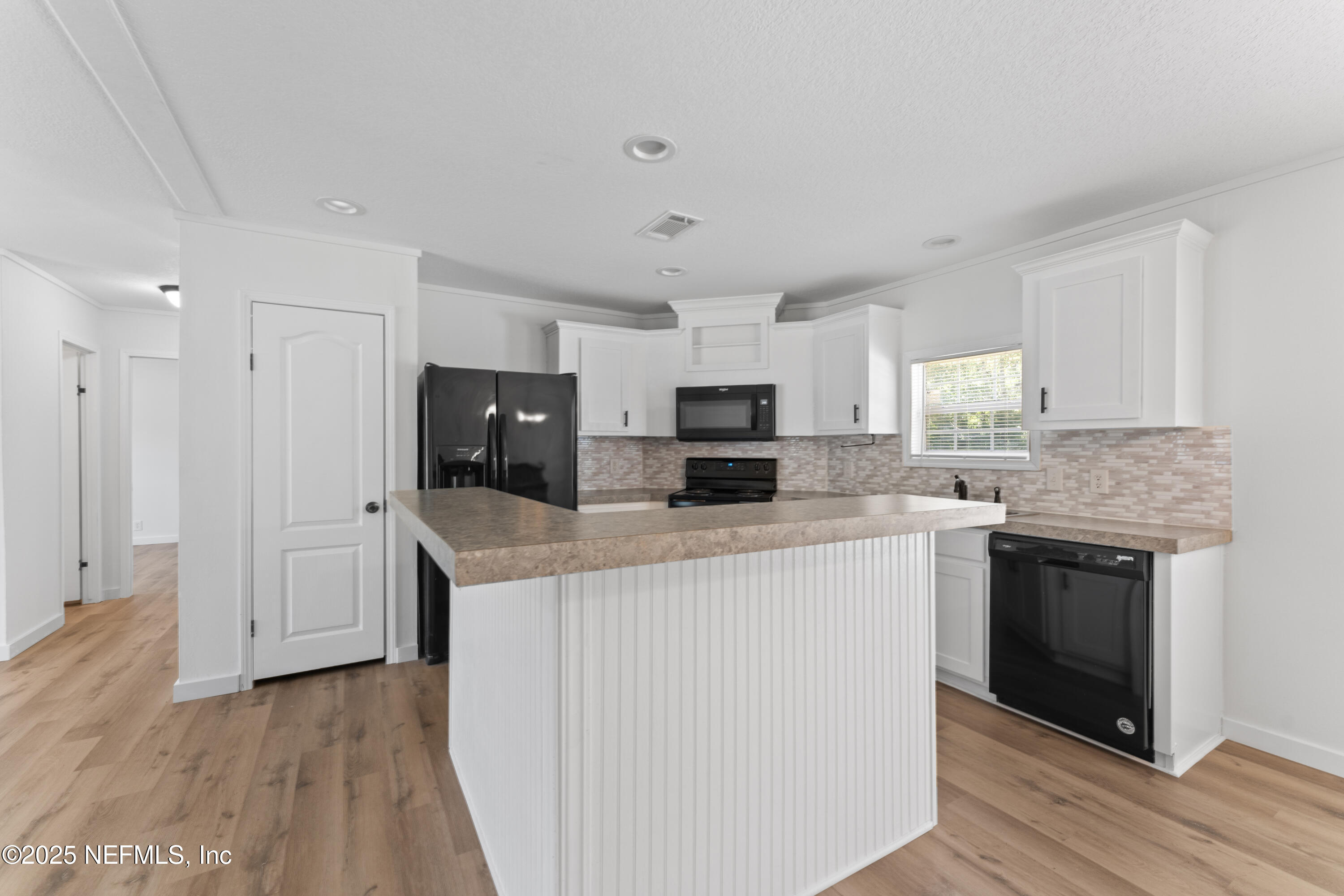 145 E MCCORMICK Road