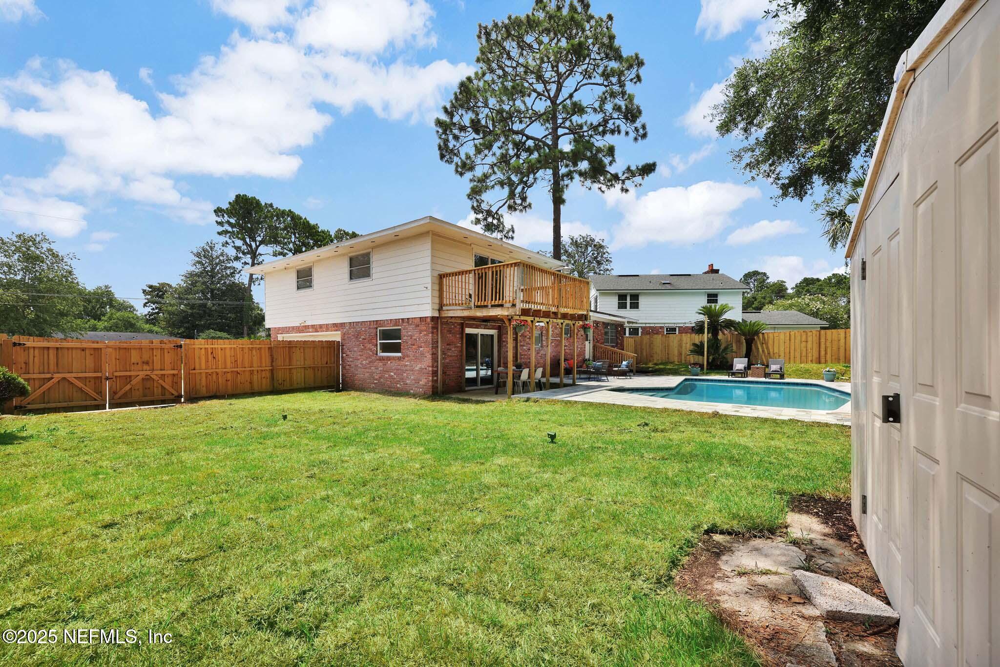 1224 MONTEVIDEO Road