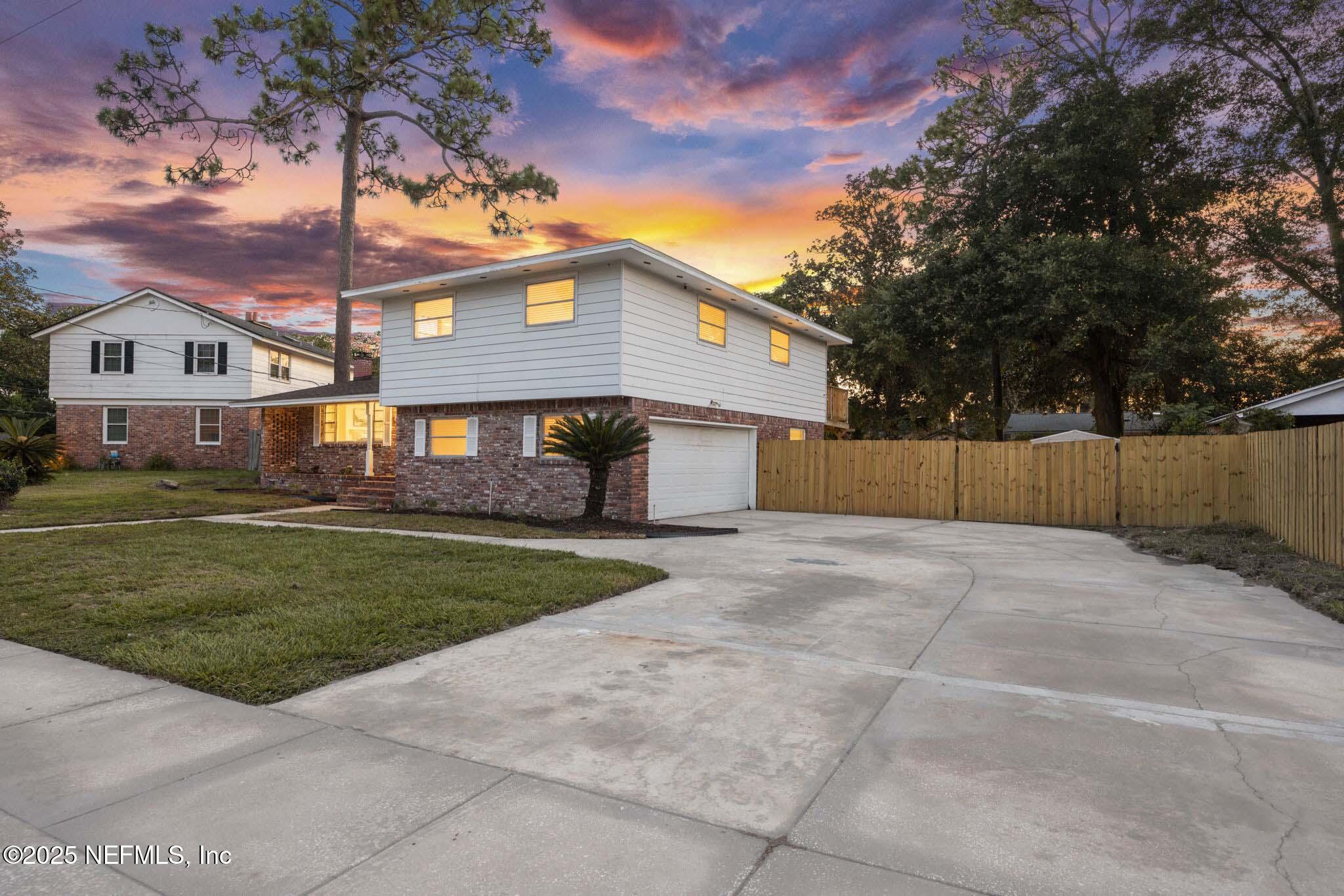 1224 MONTEVIDEO Road