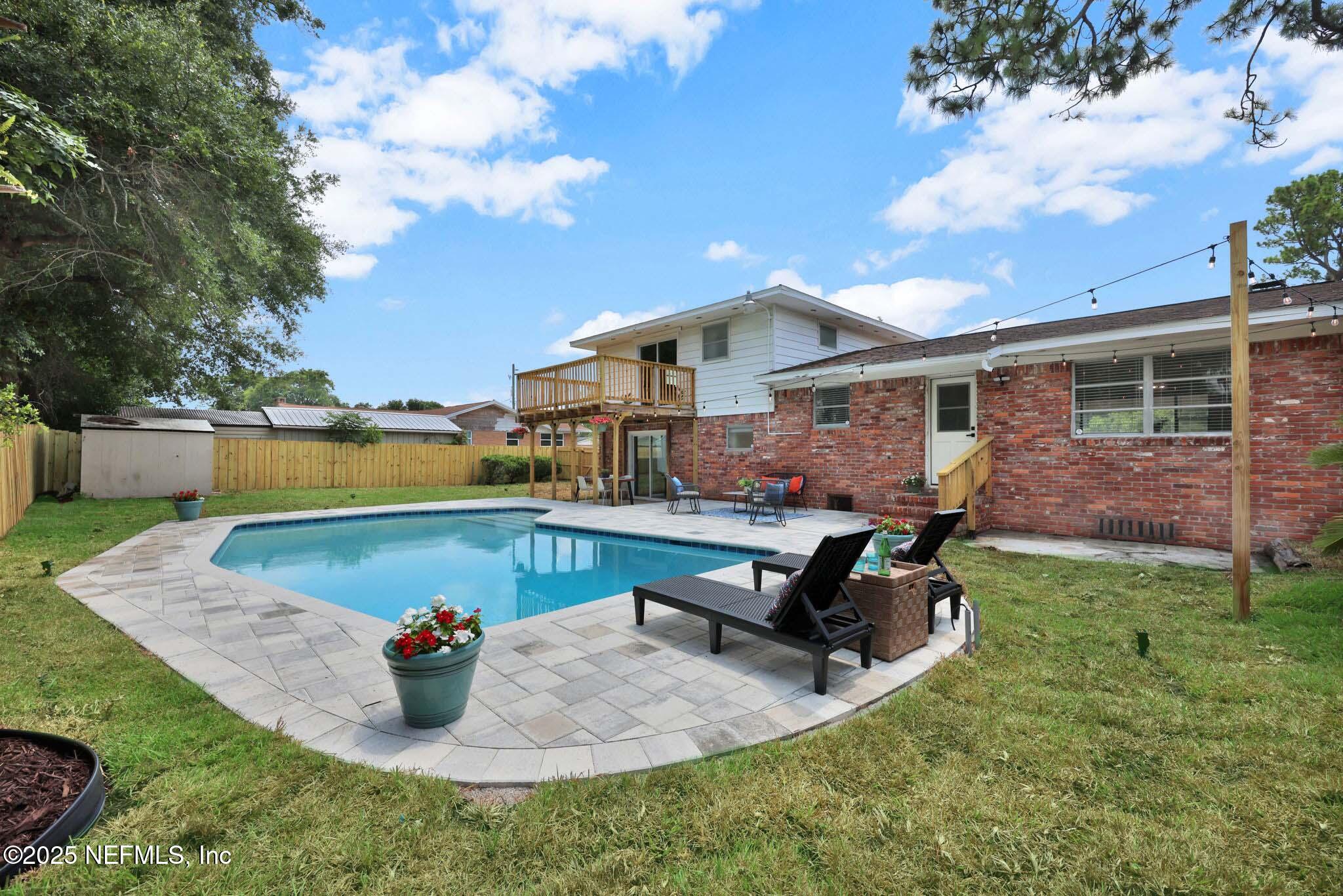 1224 MONTEVIDEO Road