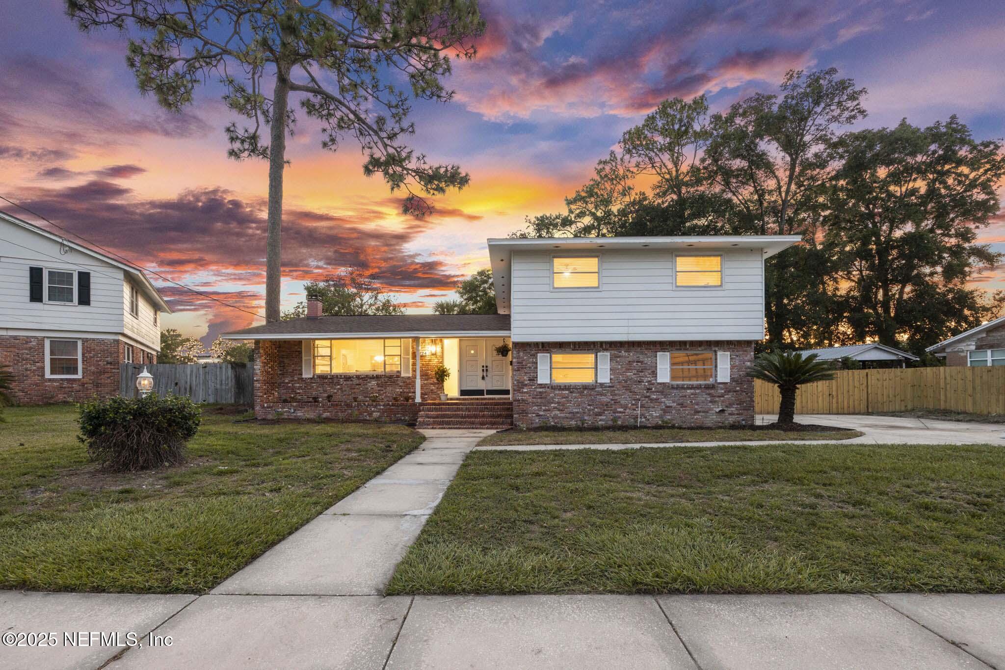 1224 MONTEVIDEO Road