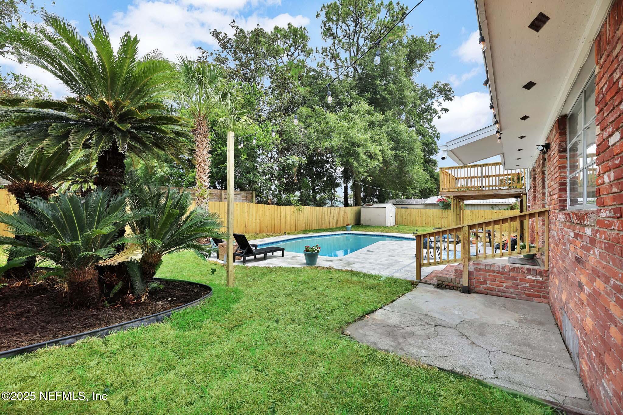 1224 MONTEVIDEO Road
