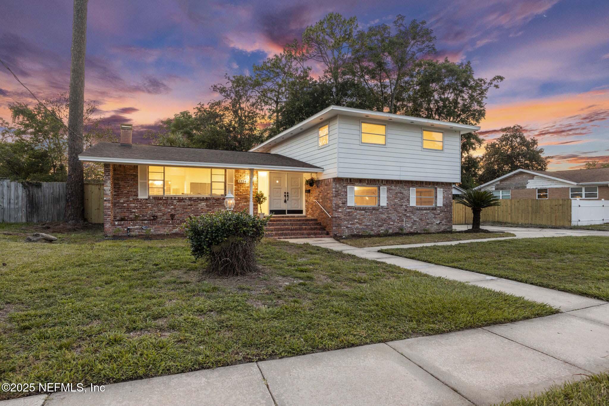 1224 MONTEVIDEO Road