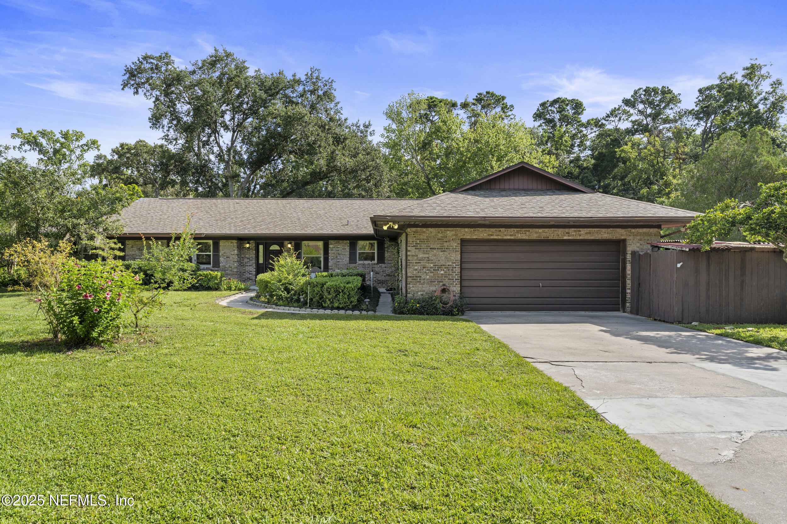 569 WATER OAK Lane