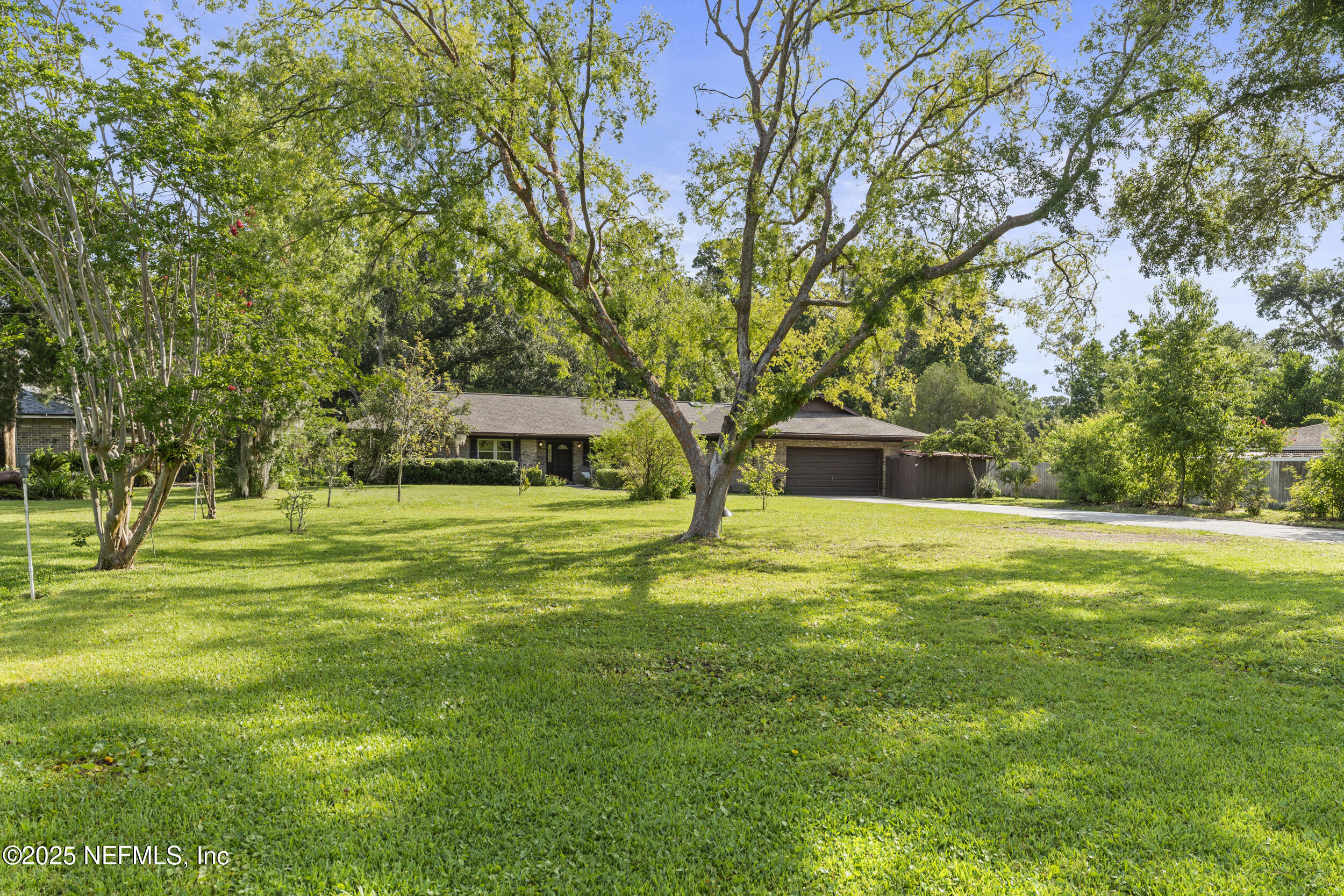 569 WATER OAK Lane