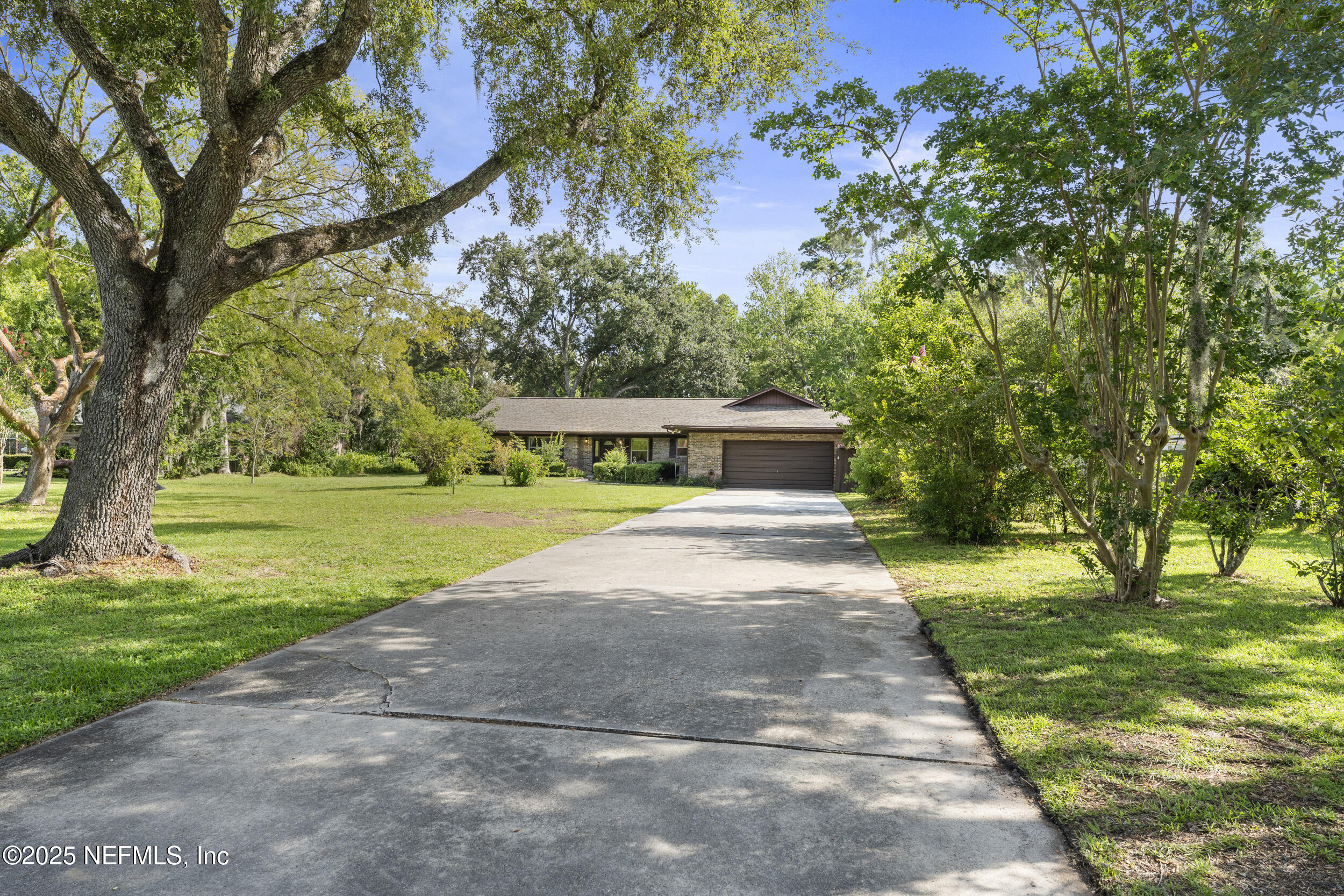 569 WATER OAK Lane