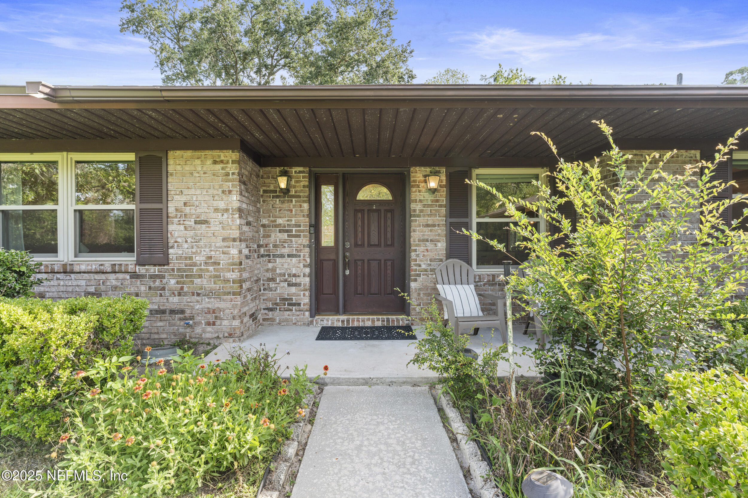 569 WATER OAK Lane
