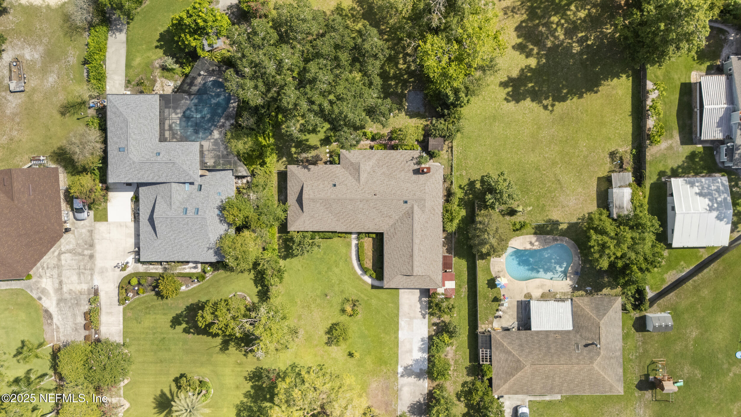 569 WATER OAK Lane