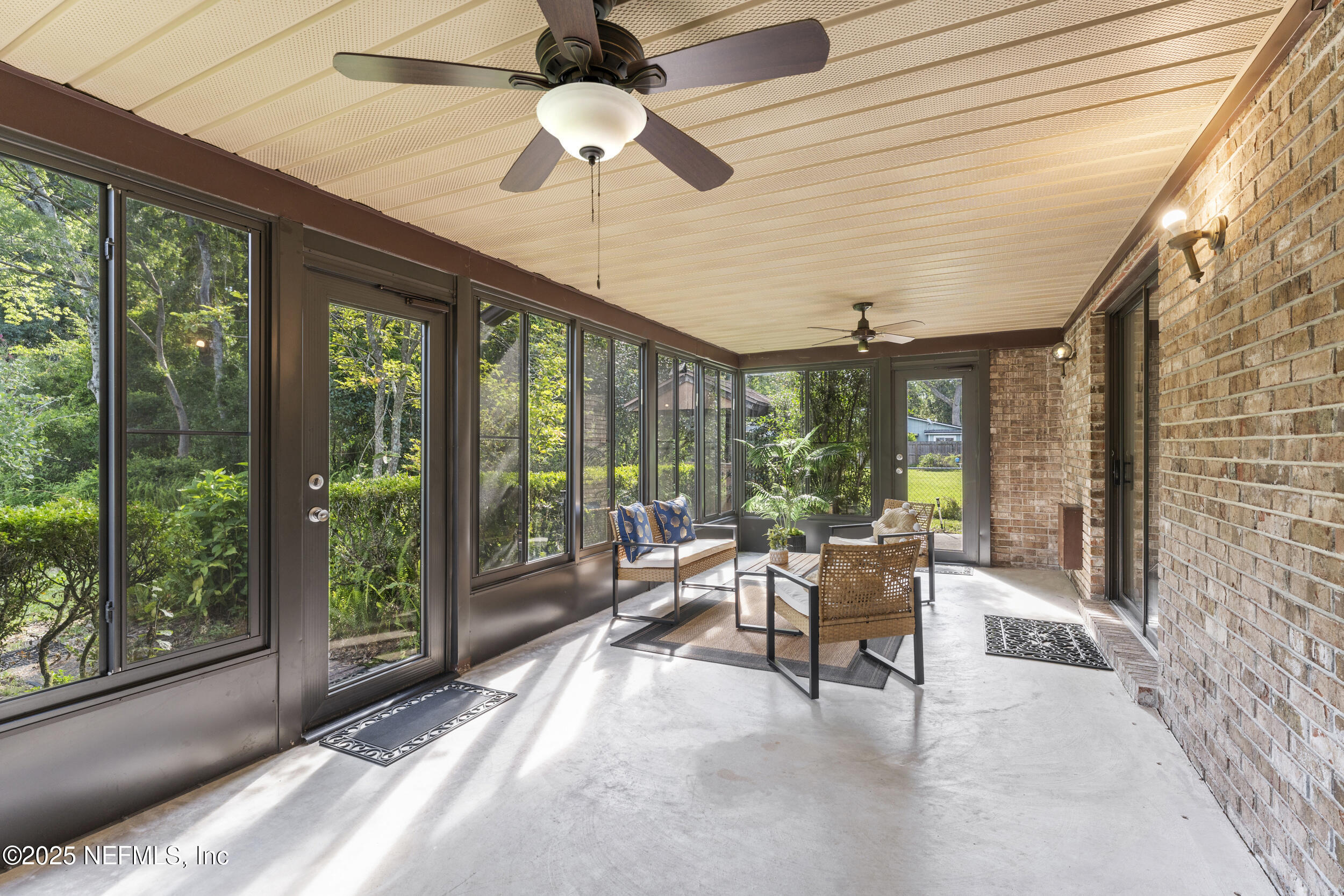 569 WATER OAK Lane