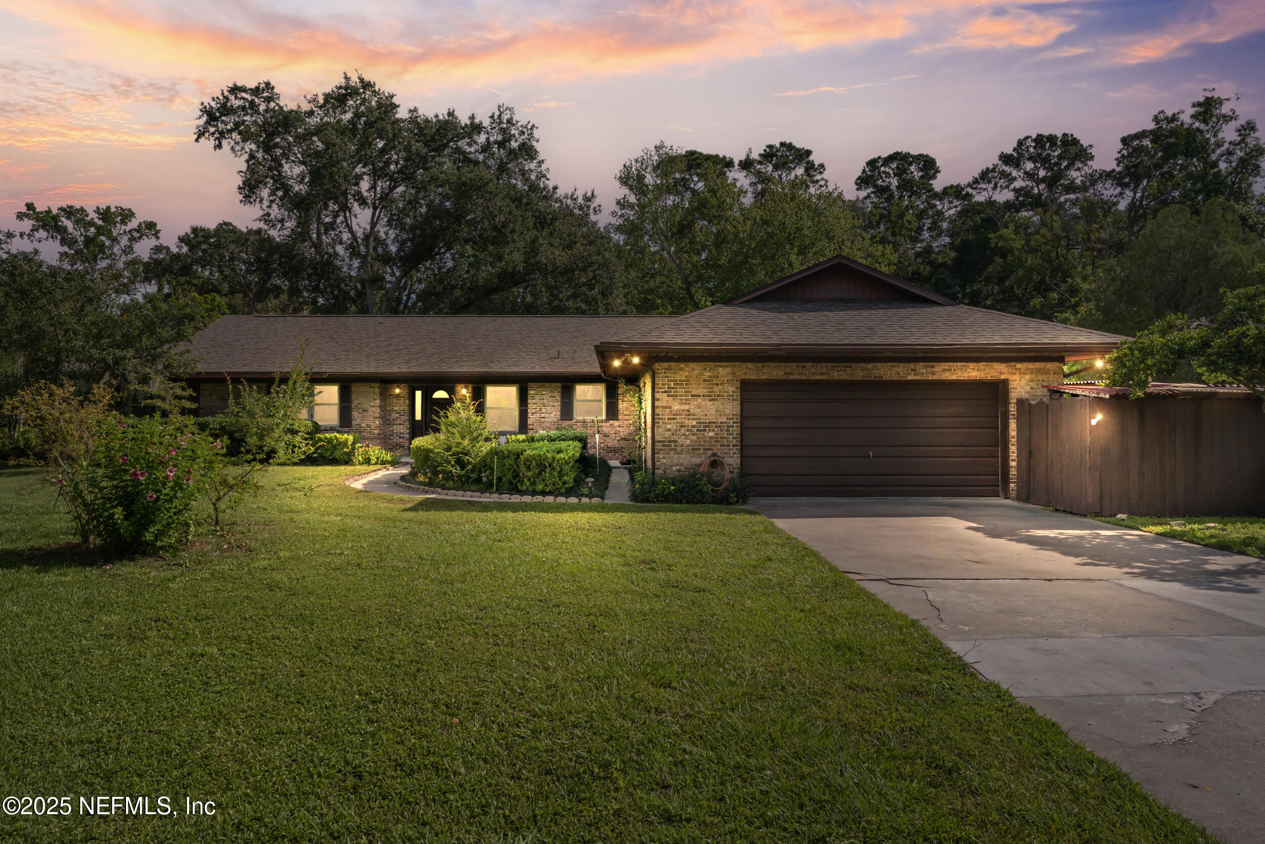 569 WATER OAK Lane