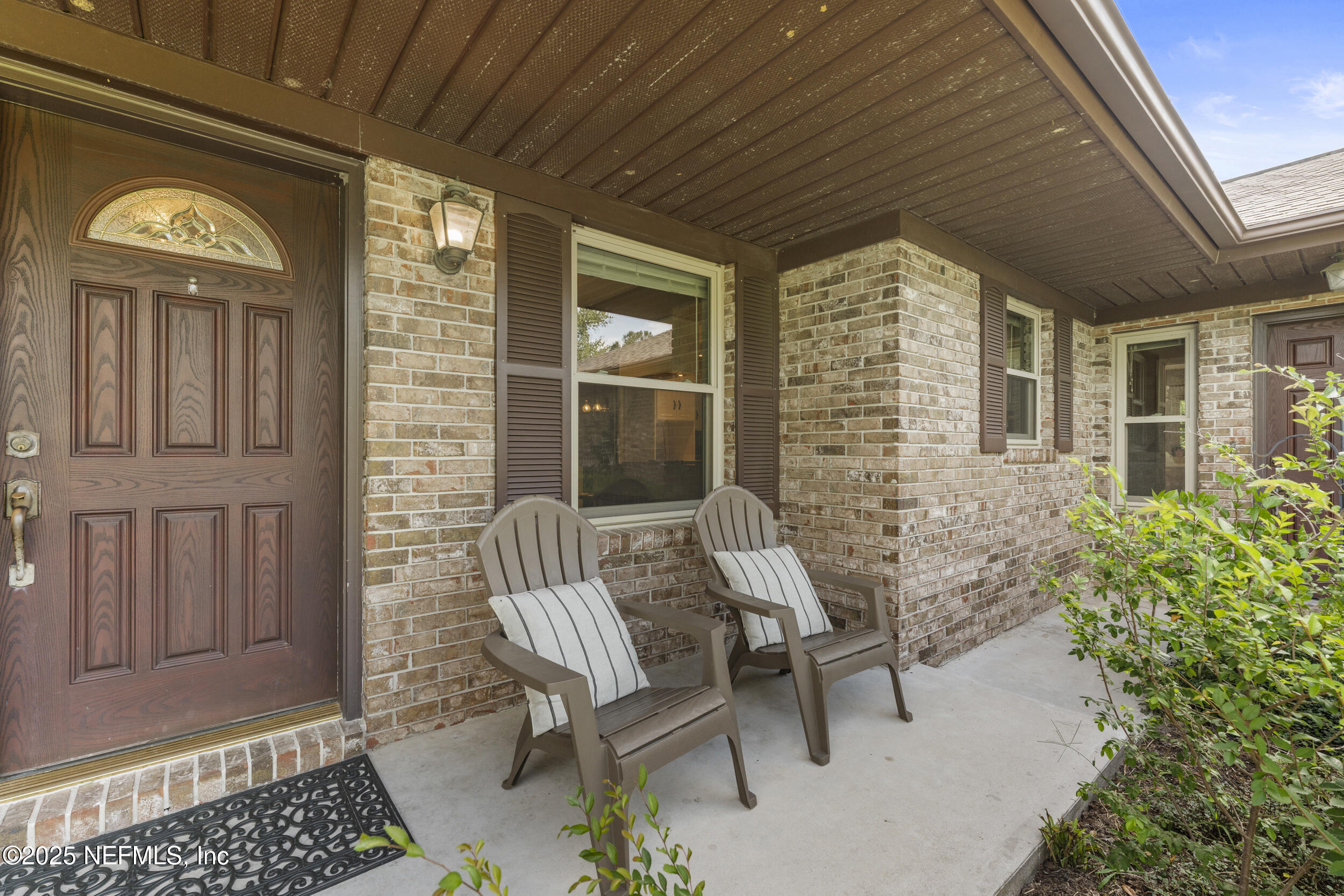 569 WATER OAK Lane