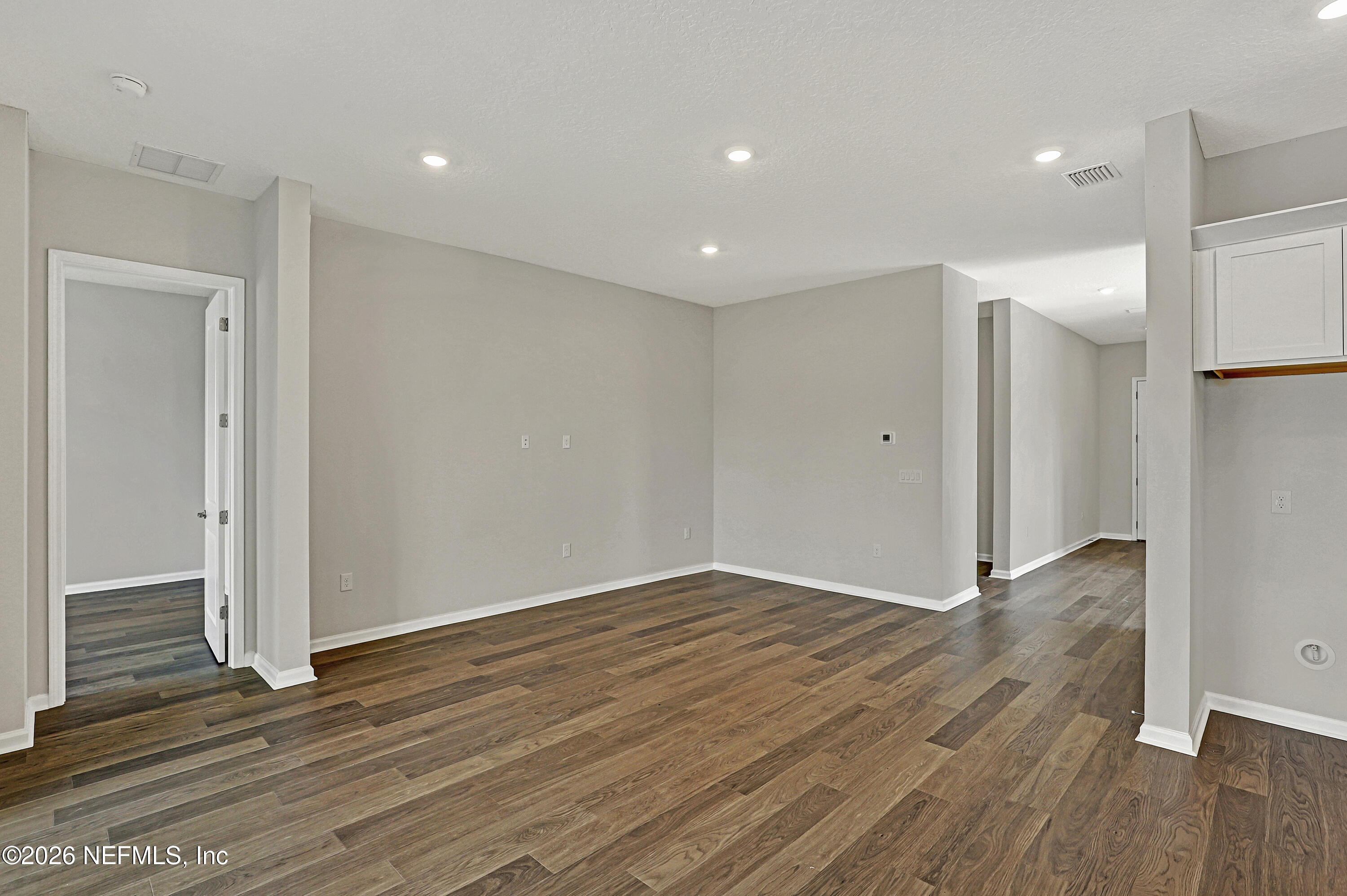 3 SILVER GLEN Drive
