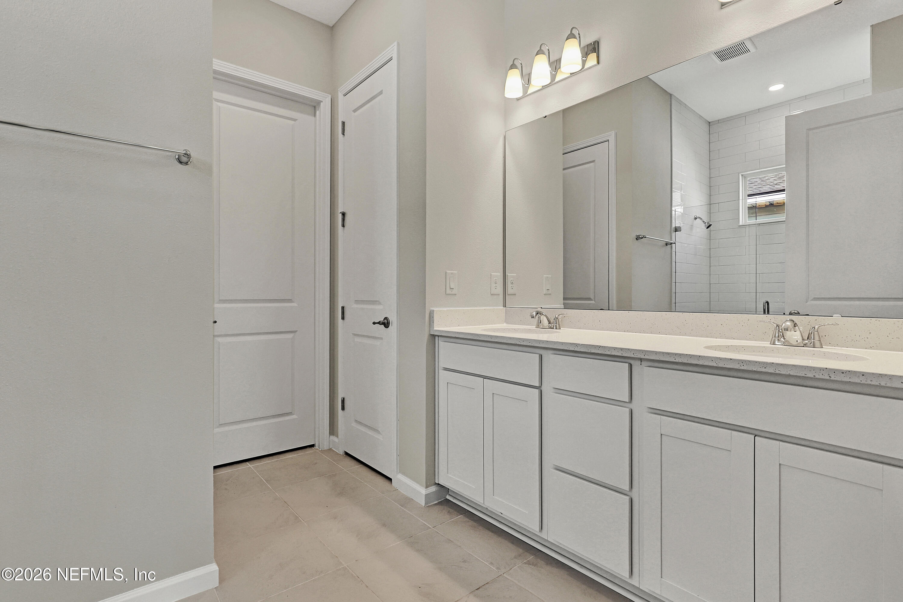 3 SILVER GLEN Drive