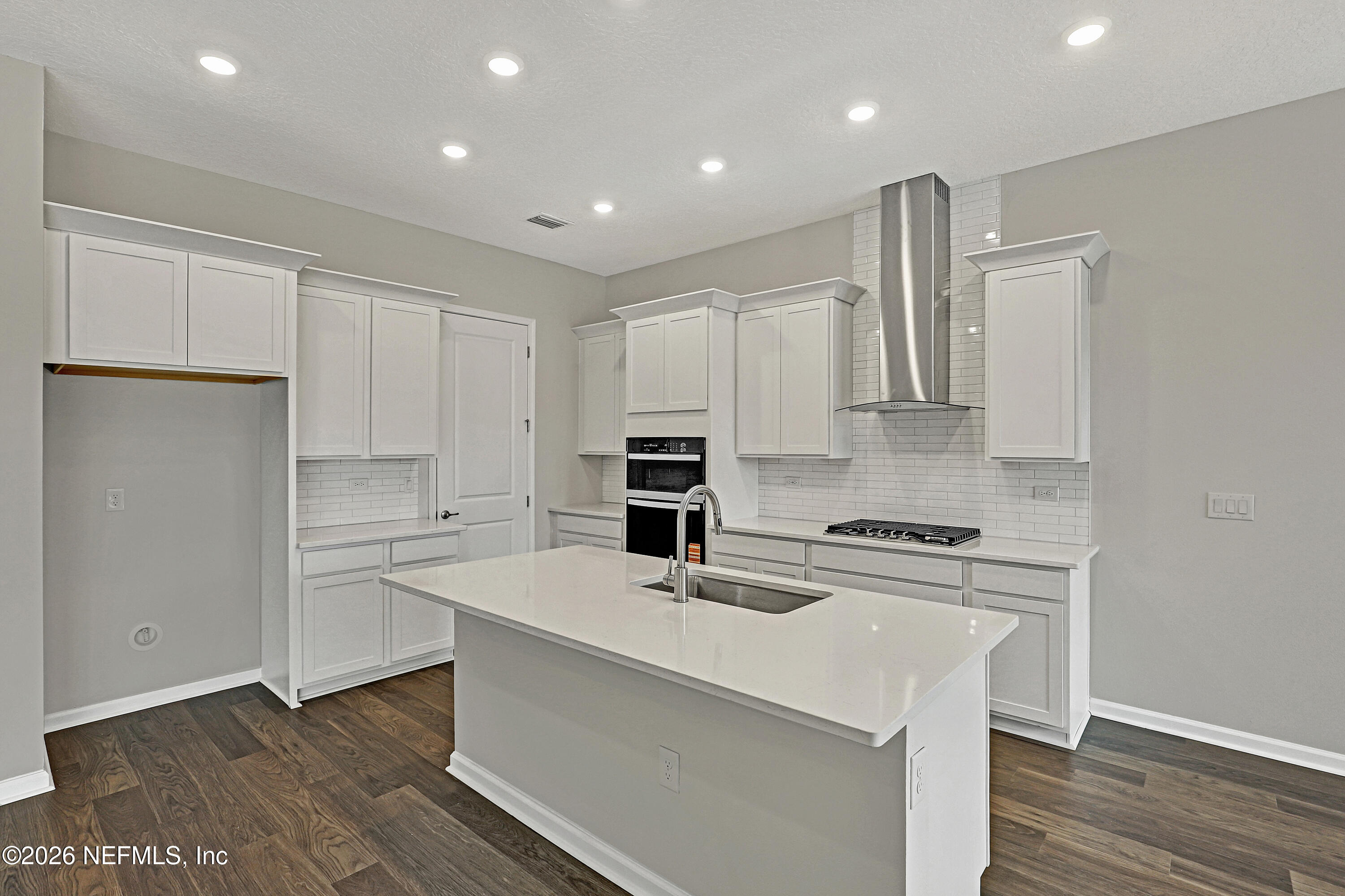 3 SILVER GLEN Drive
