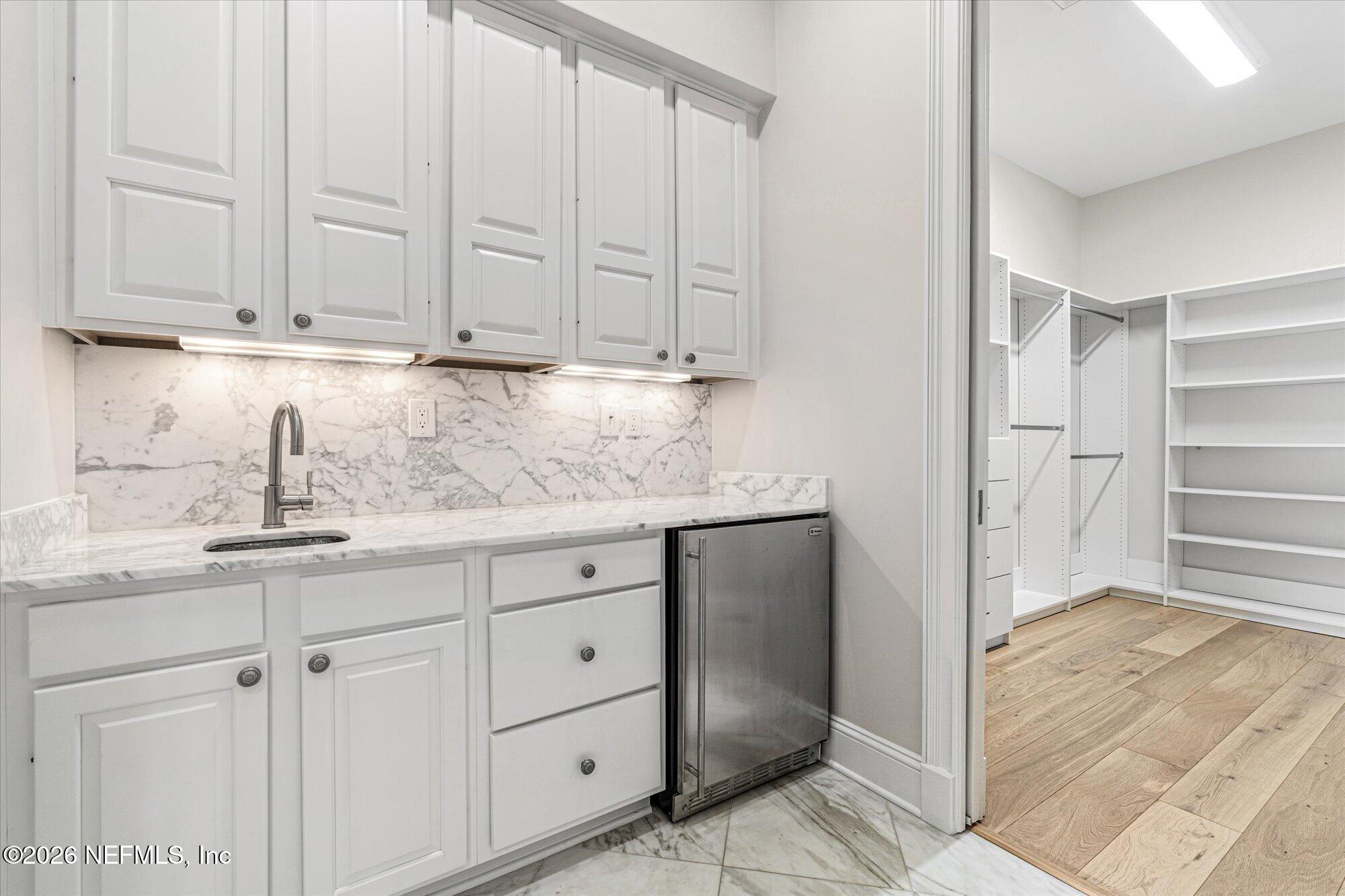 1105 REGISTRY Boulevard, St. Augustine