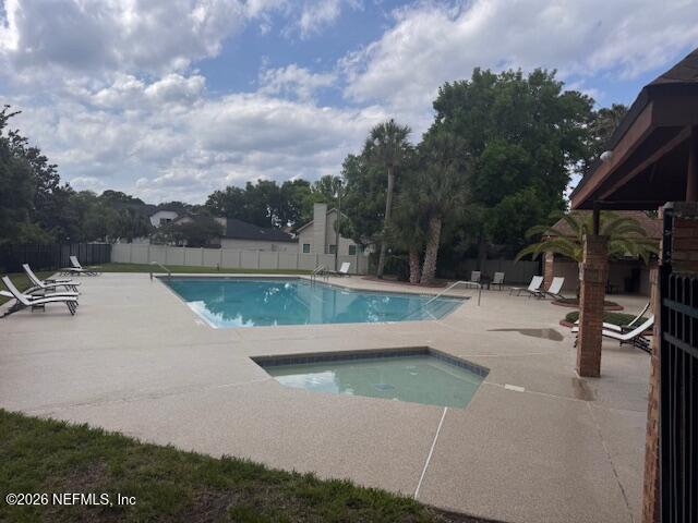 10518 RUNNING OAK Court