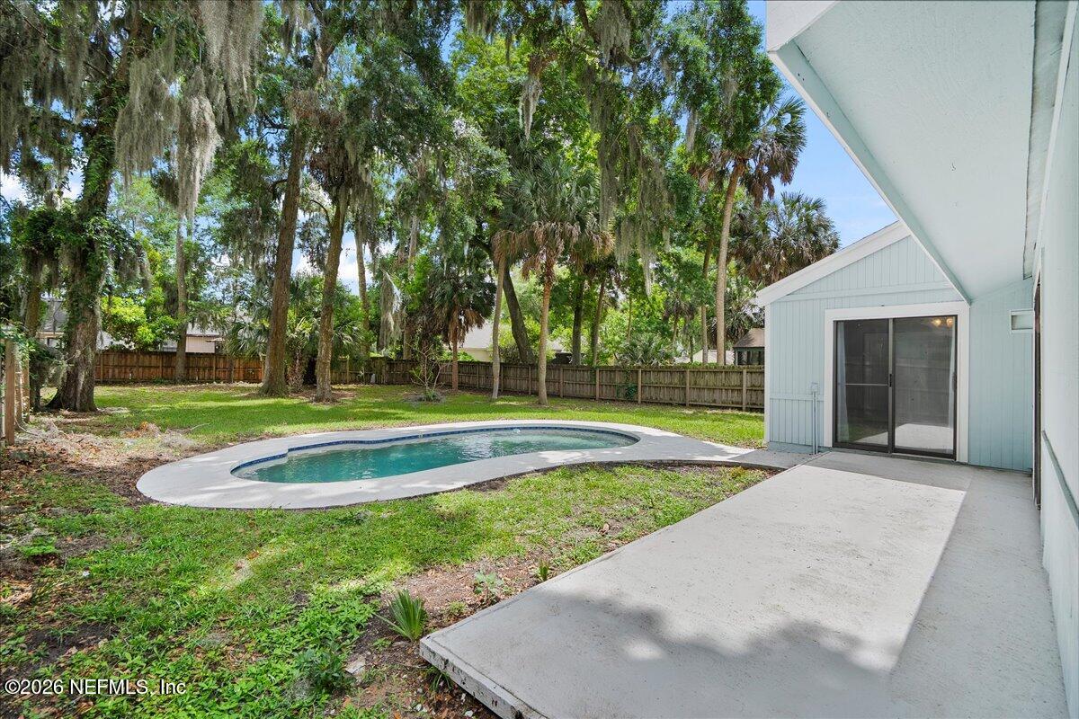 11354 ASHLEY MANOR Way