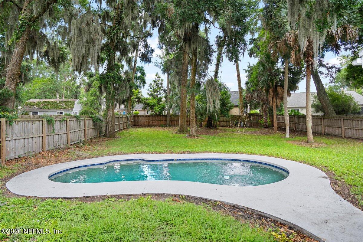 11354 ASHLEY MANOR Way