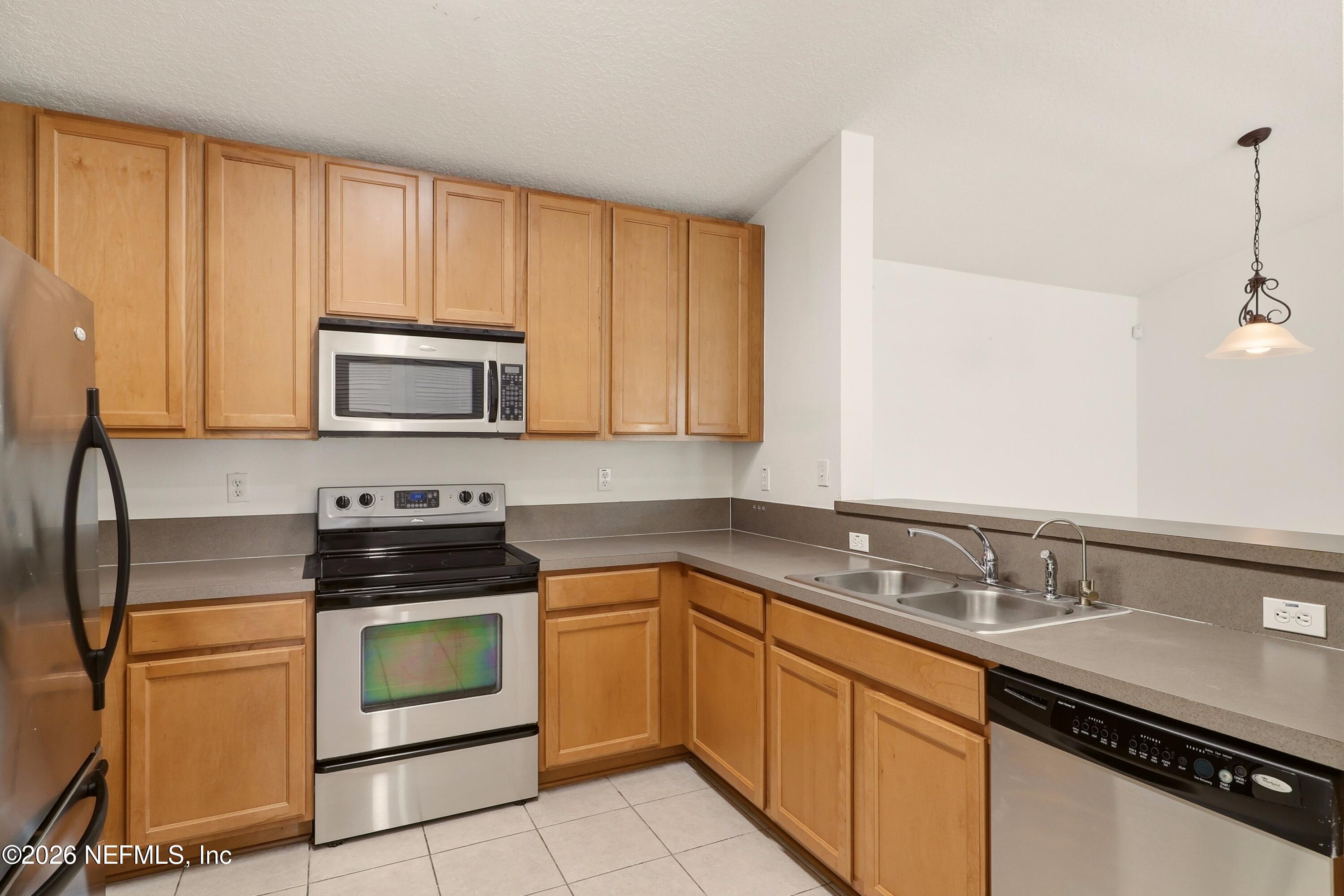 2200 MARSH HAWK Lane 214