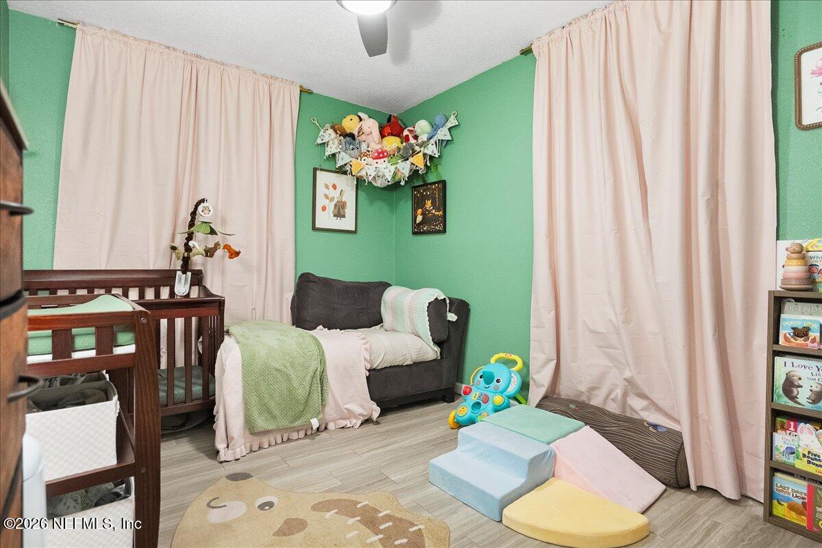 9823 EVE Drive N
