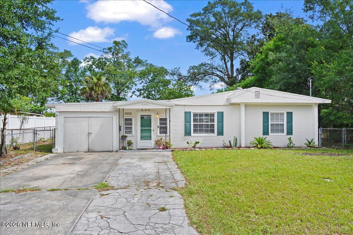 9823 EVE Drive N