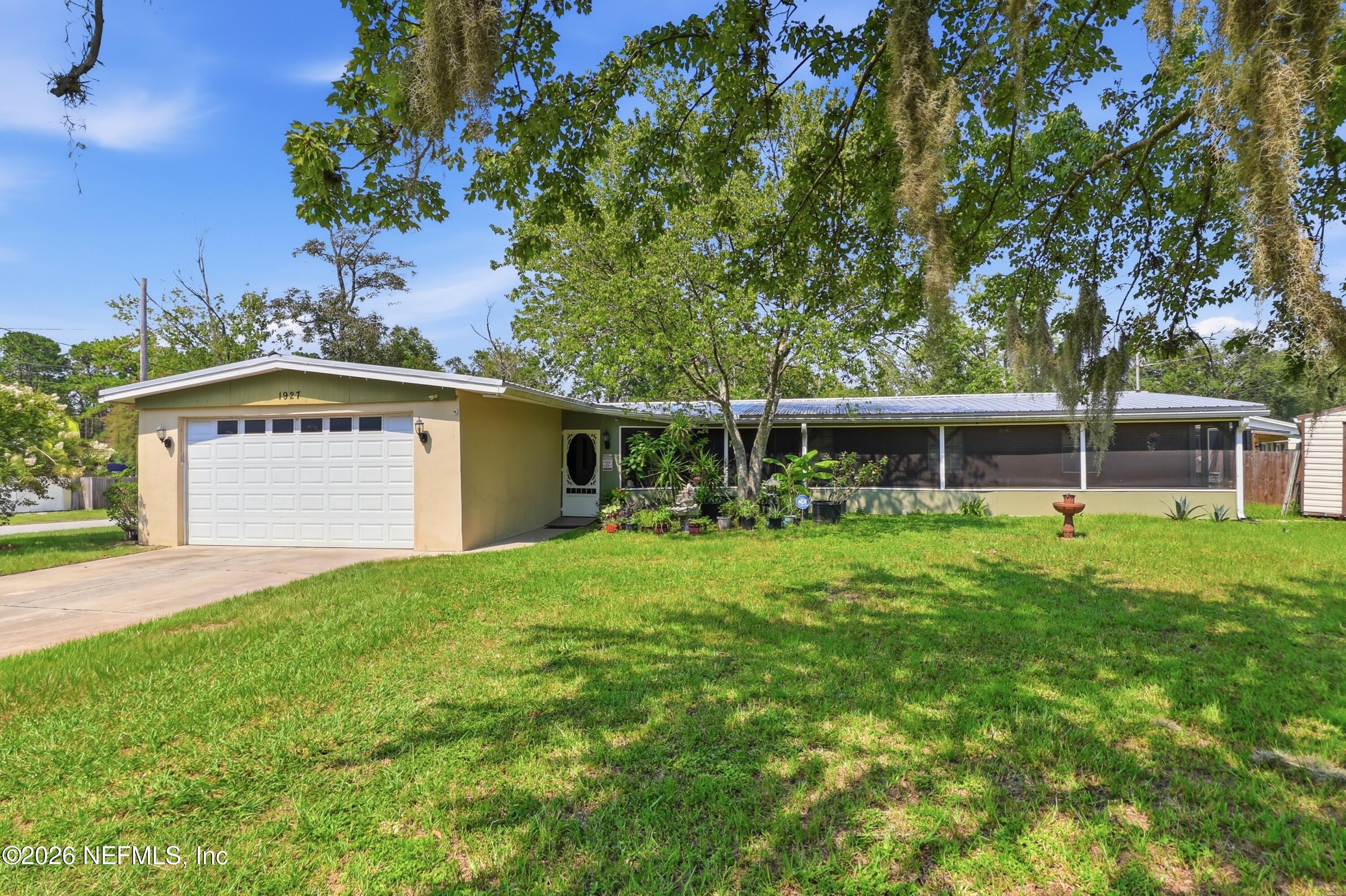1927 MONTEAU Drive