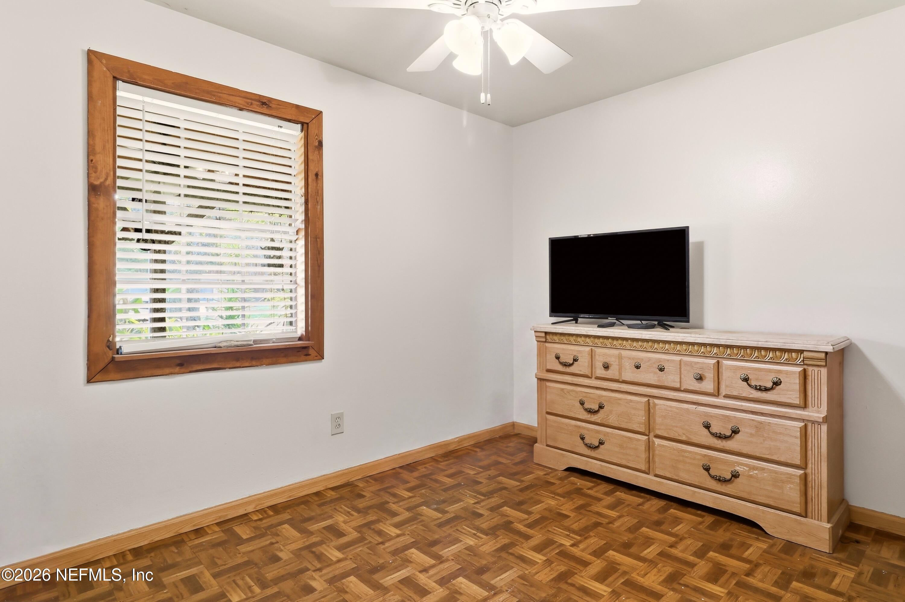 1927 MONTEAU Drive