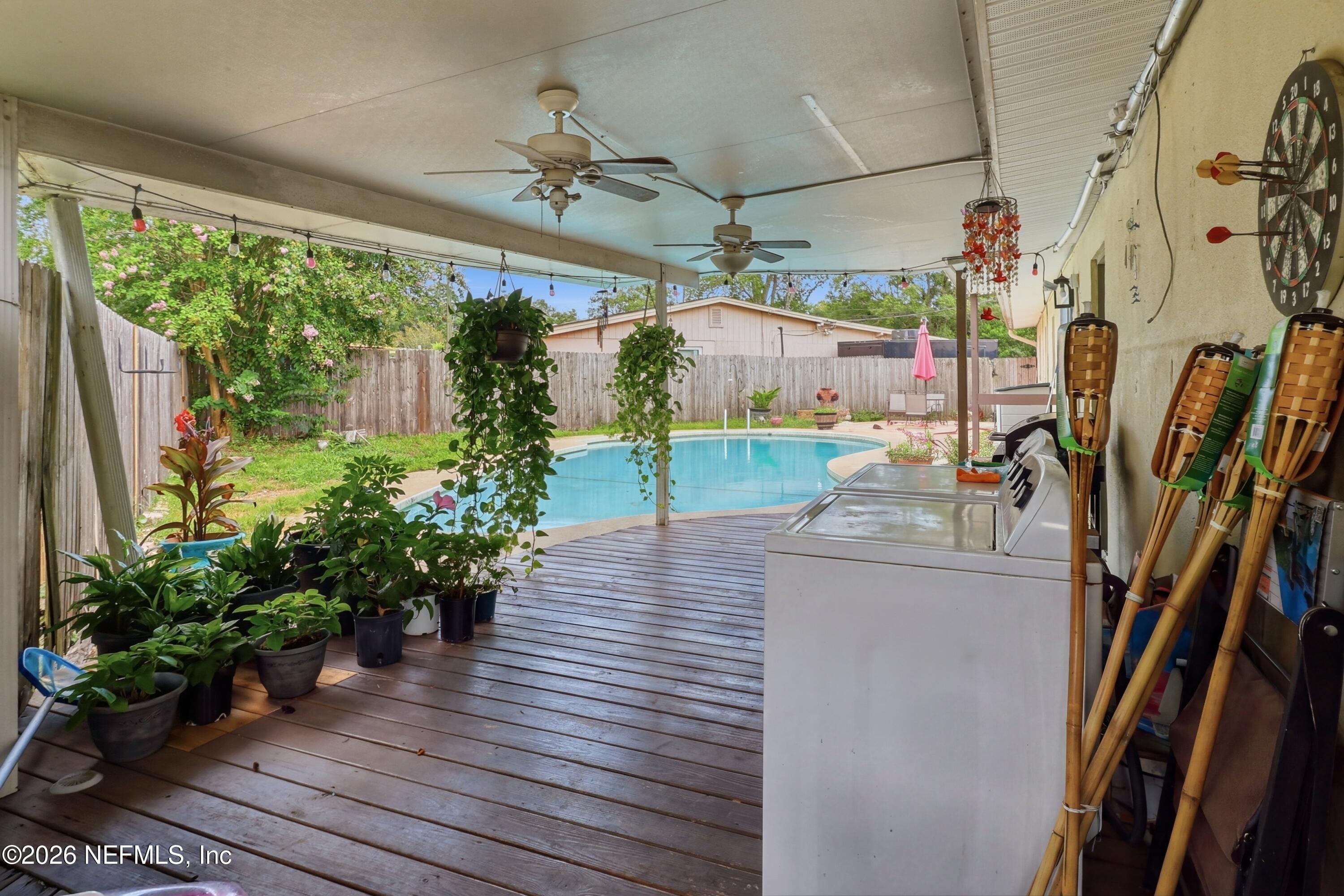 1927 MONTEAU Drive