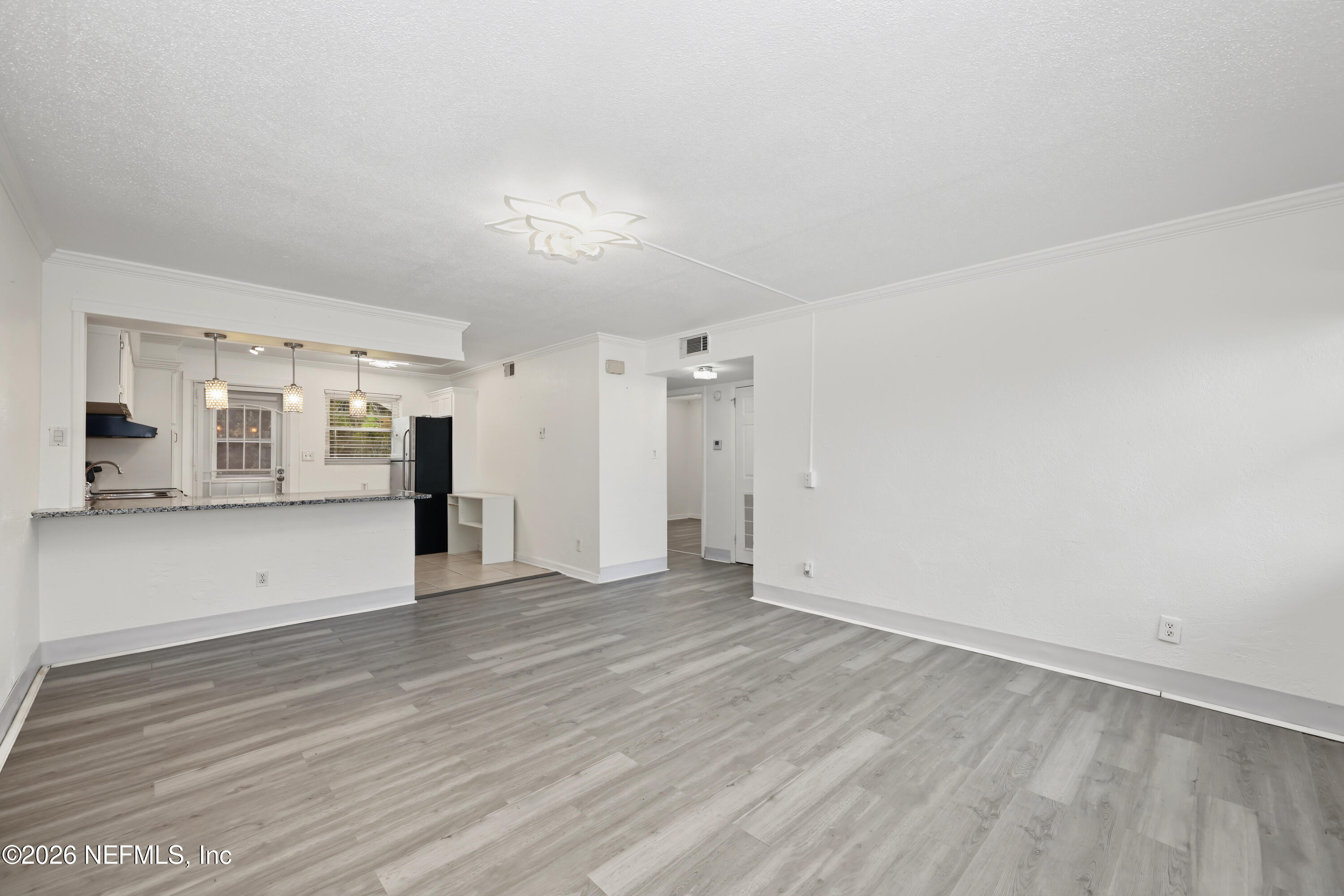 1800 S PALMETTO Avenue 1090