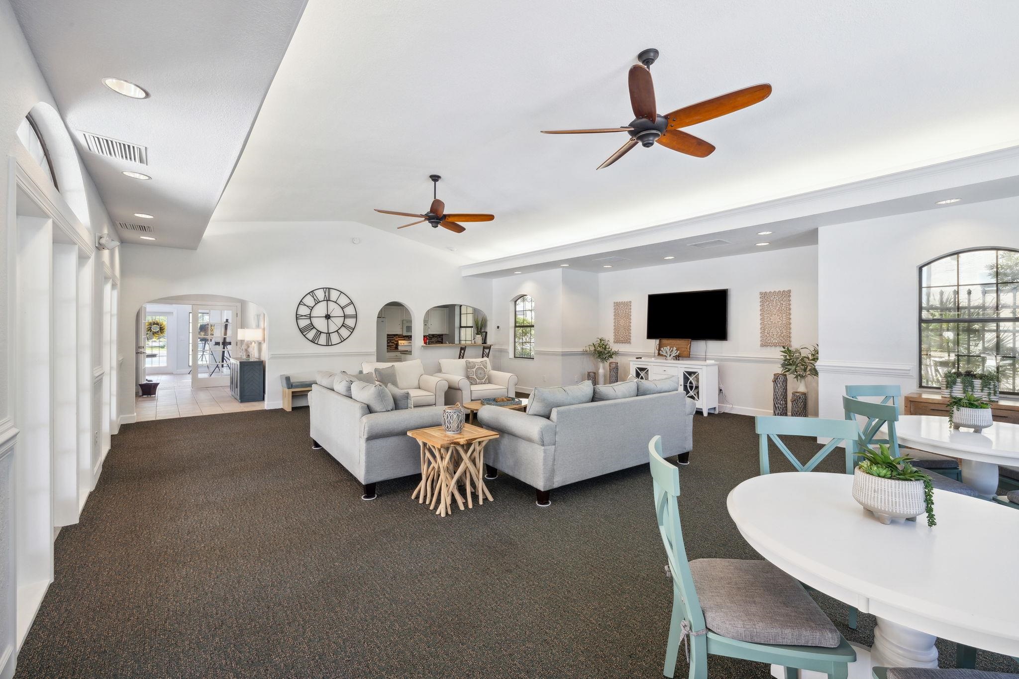 4223 Serena Cir