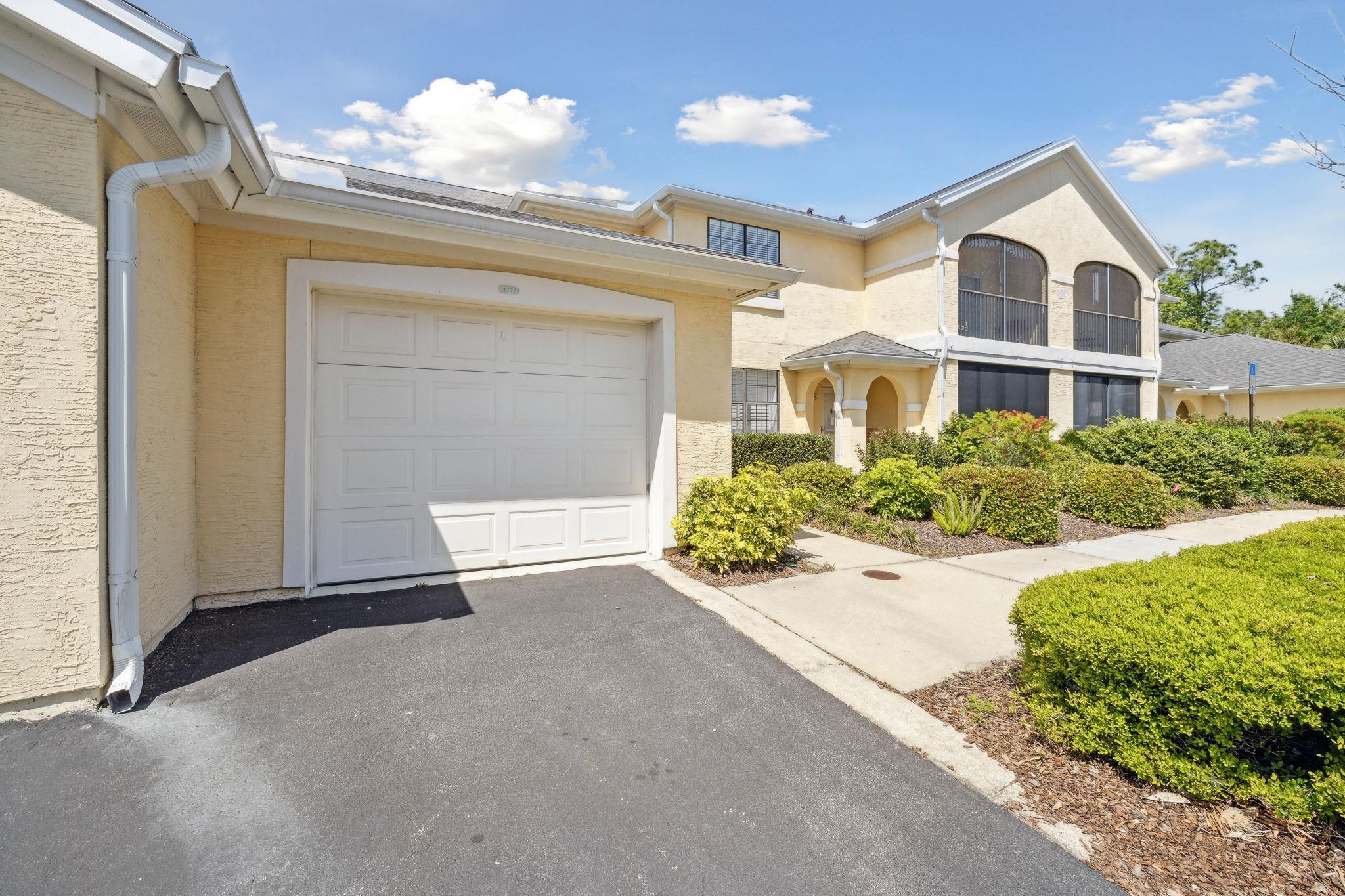 4223 Serena Cir