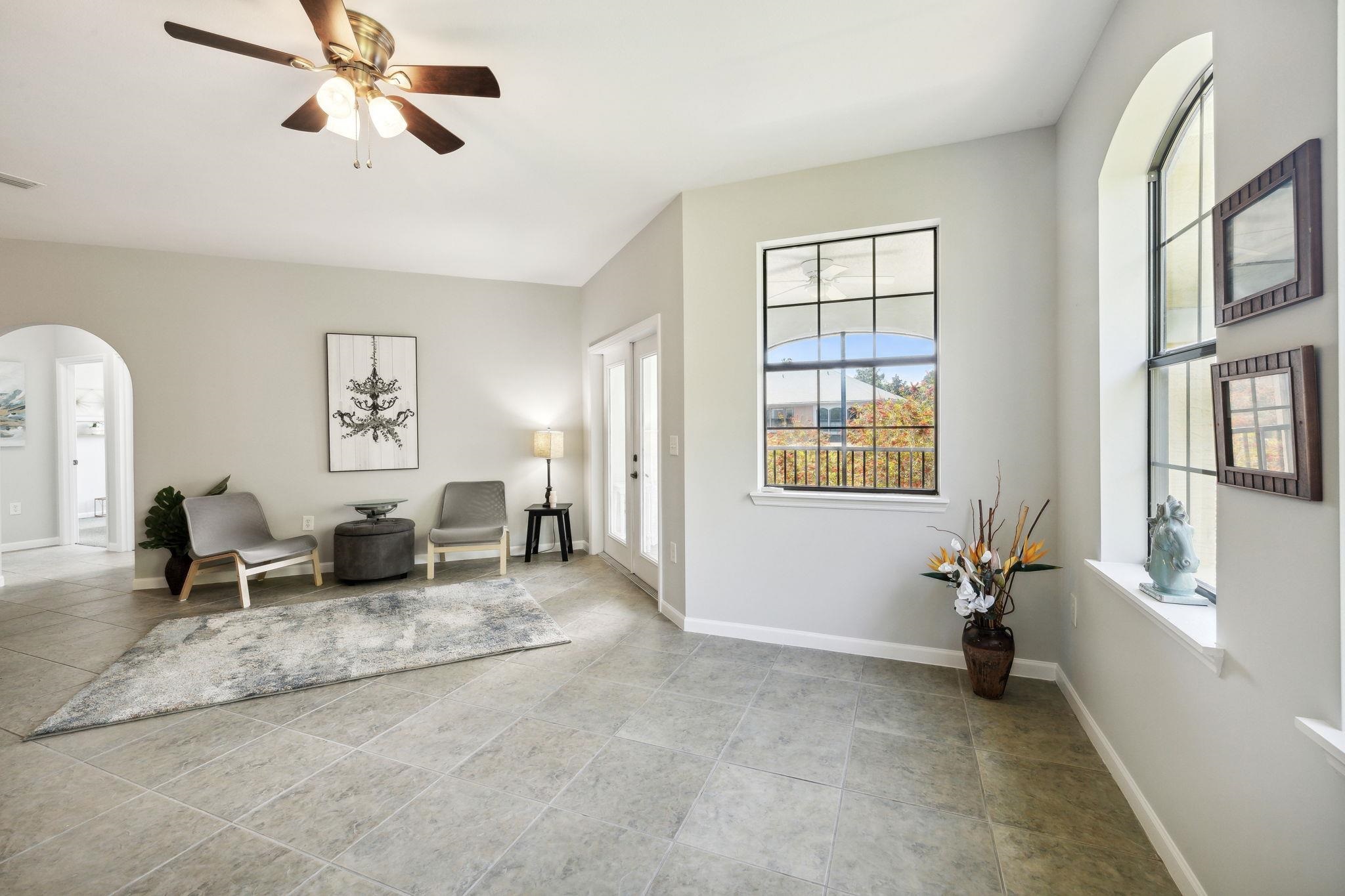 4223 Serena Cir