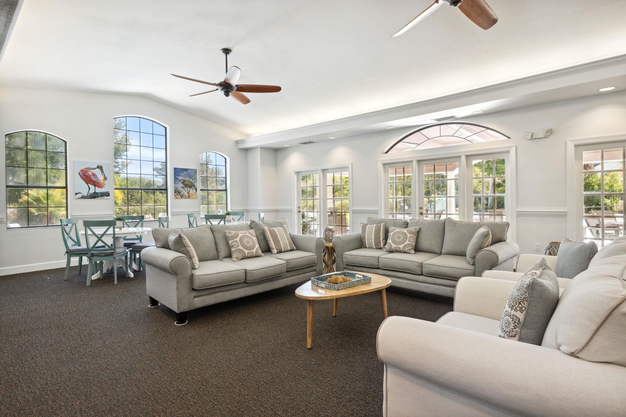 4223 Serena Cir