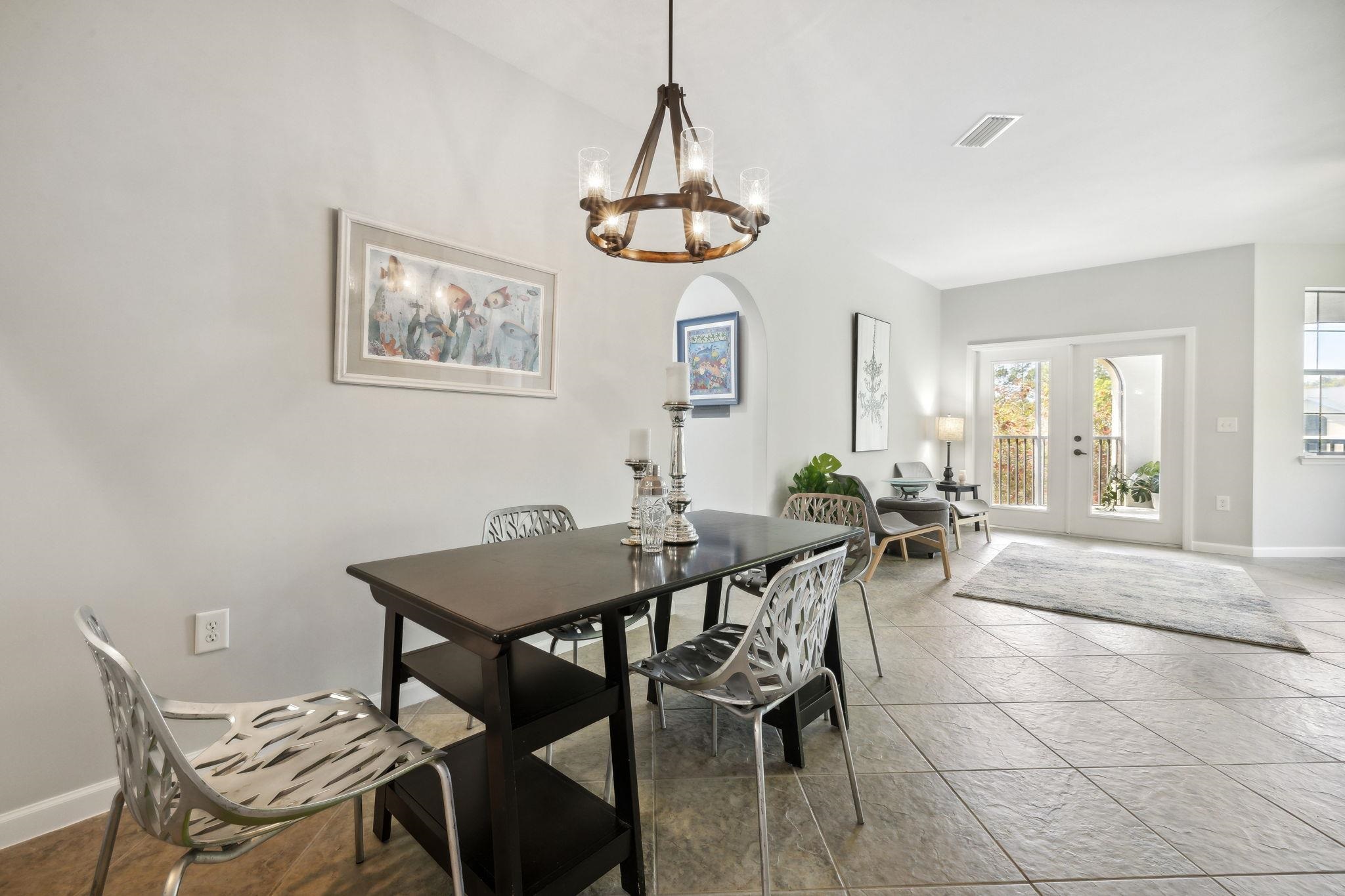 4223 Serena Cir