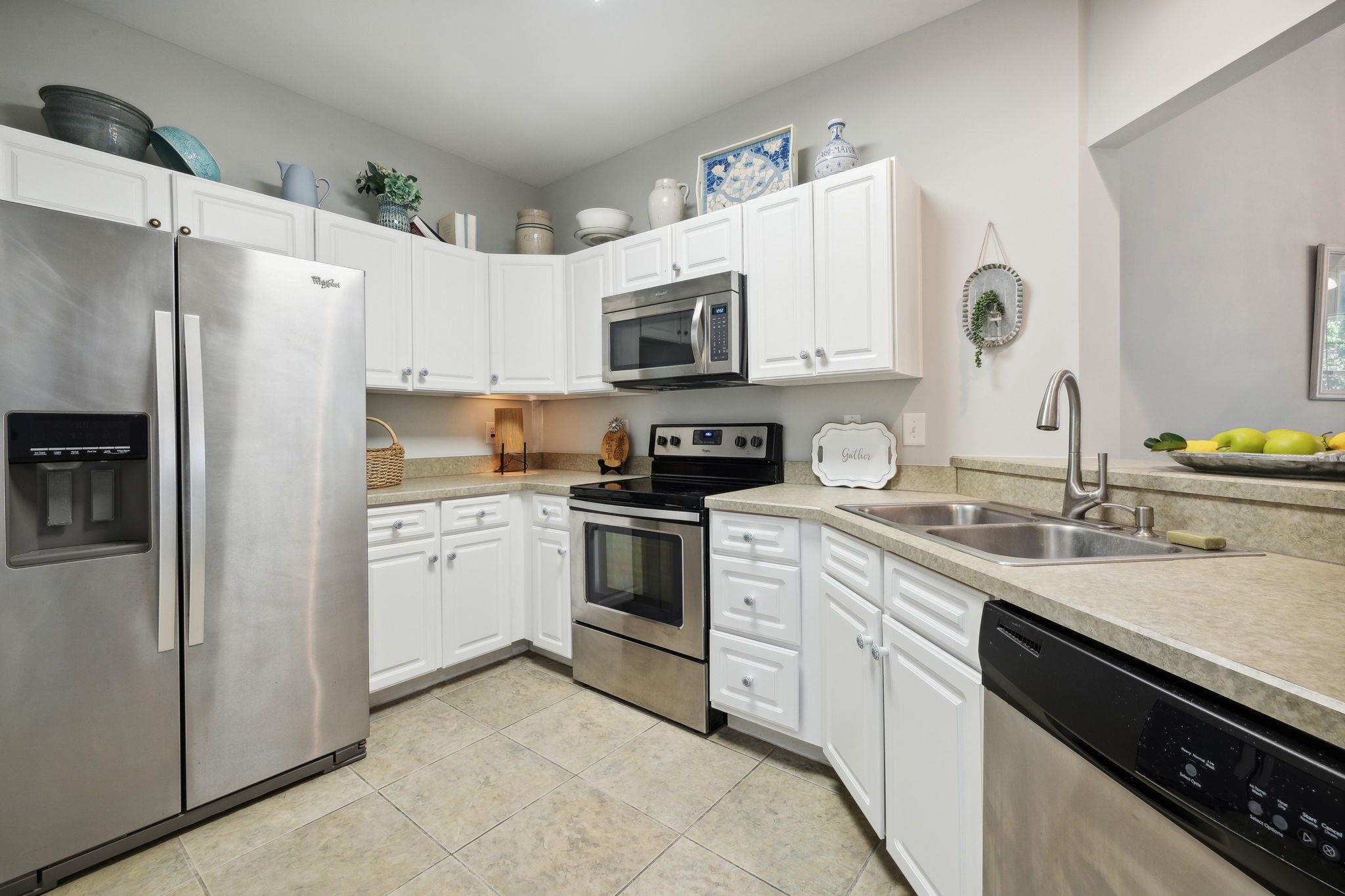 4223 Serena Cir