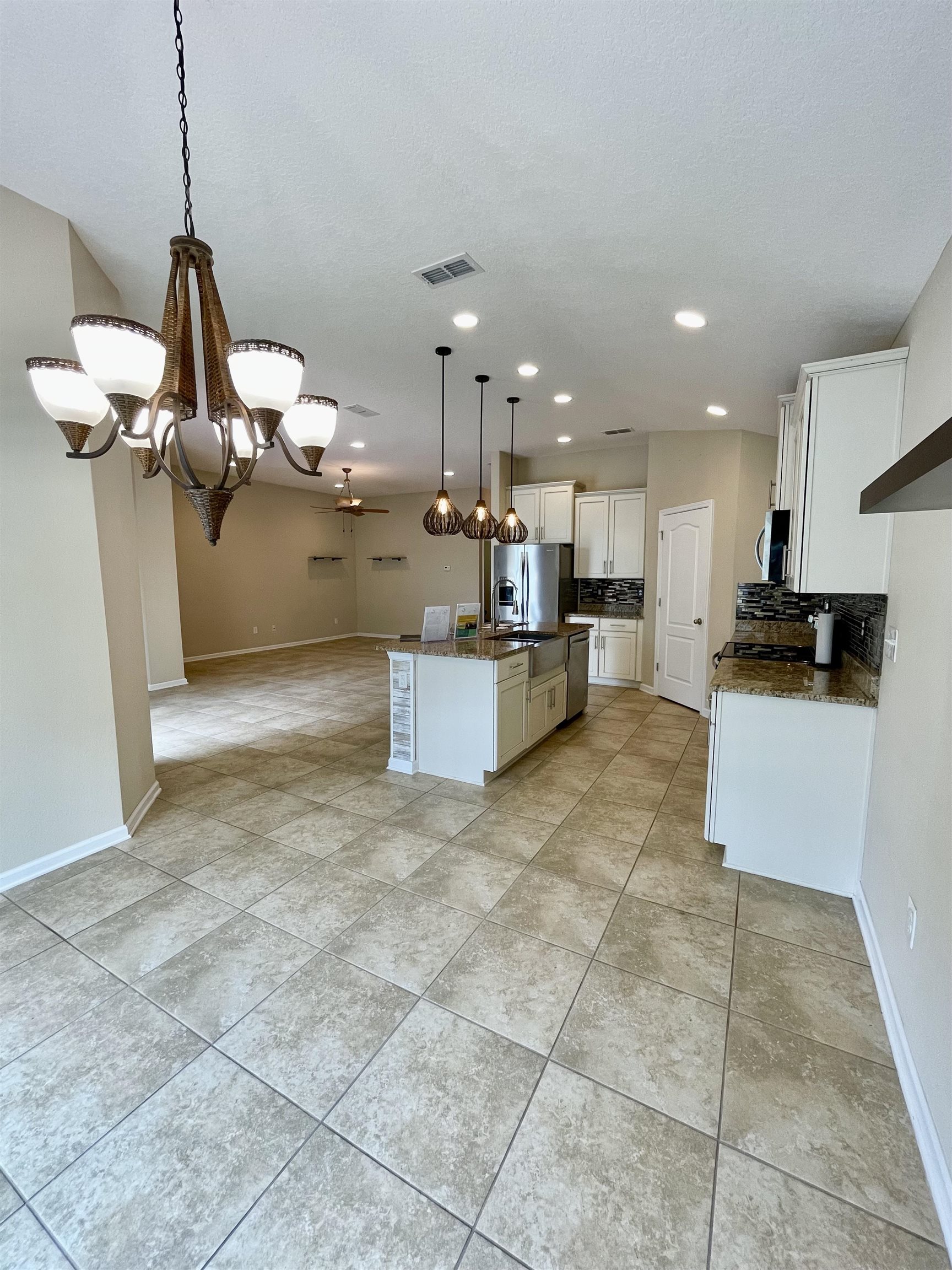 165 Pullman Cir