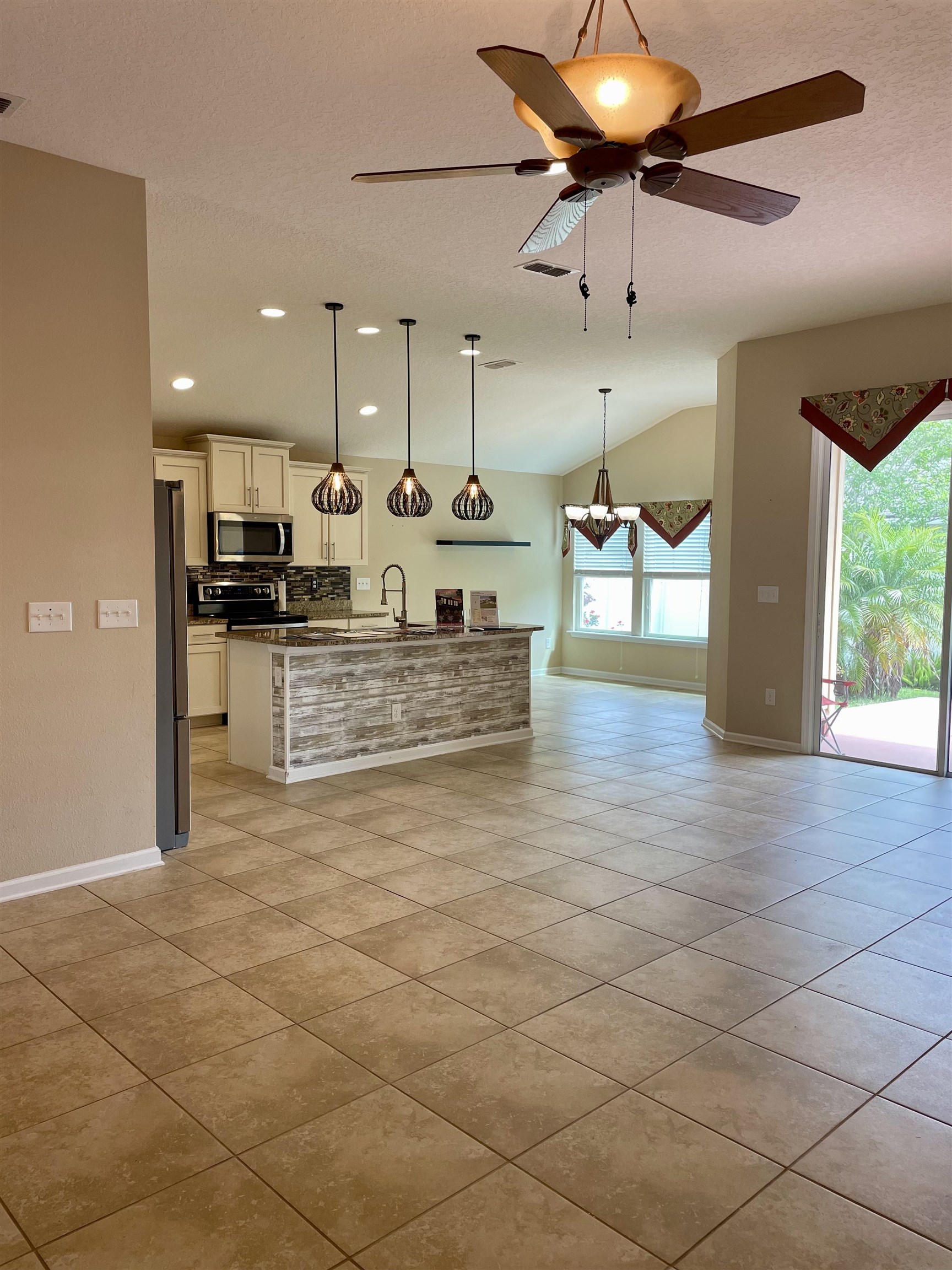 165 Pullman Cir