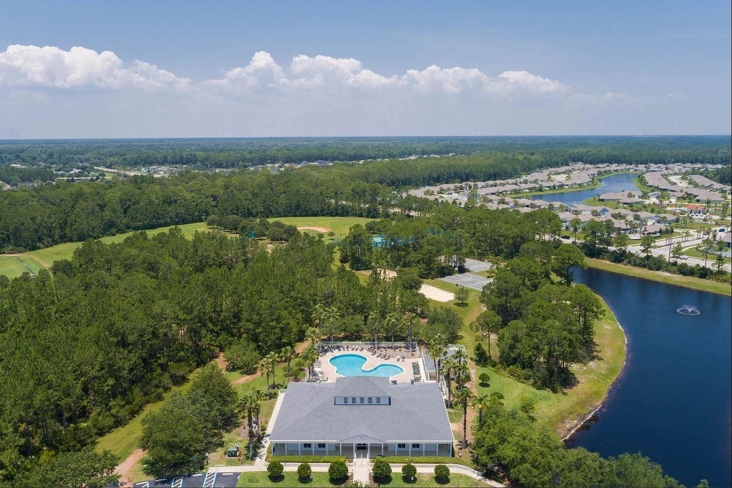 390 Hefferon Dr