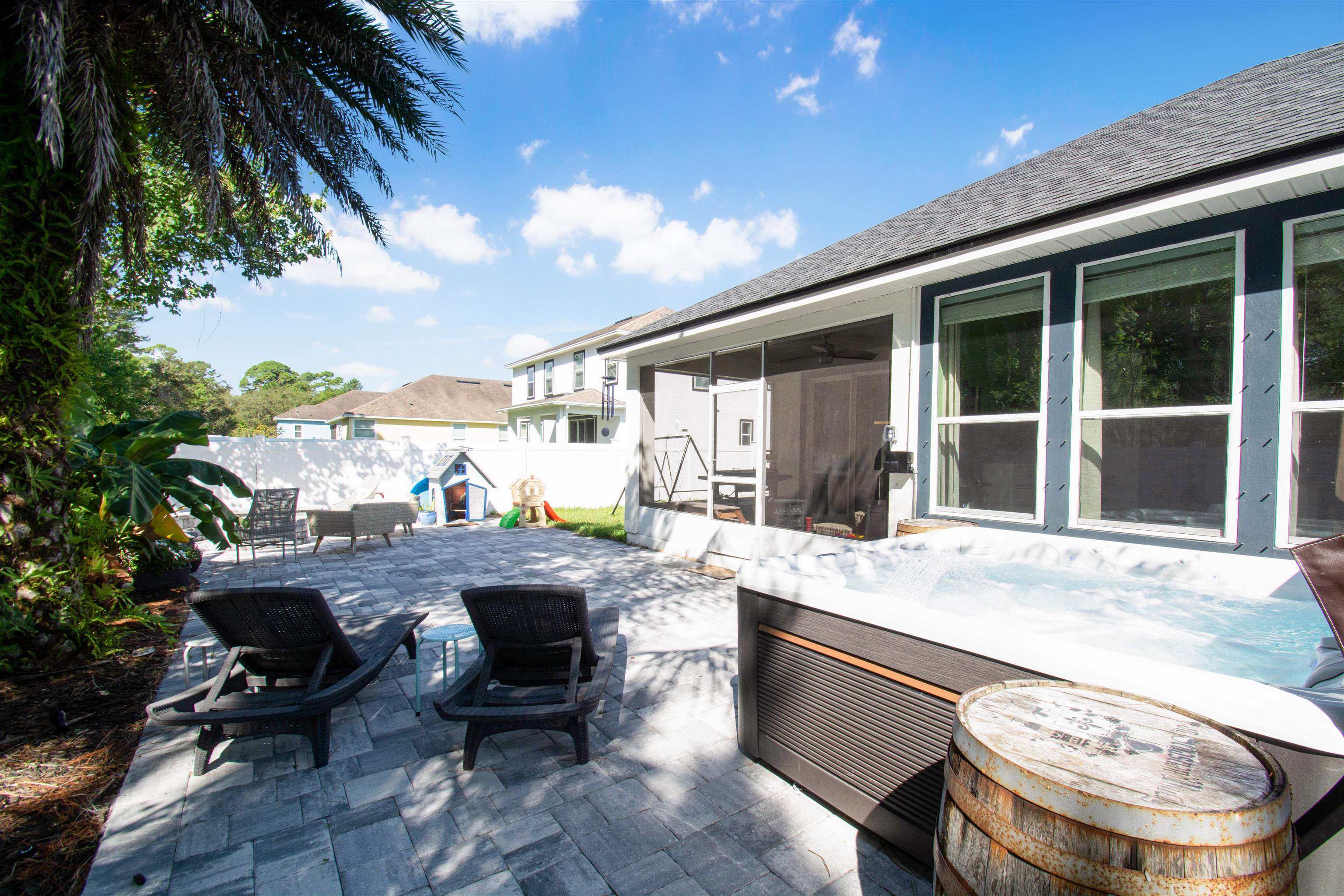 390 Hefferon Dr