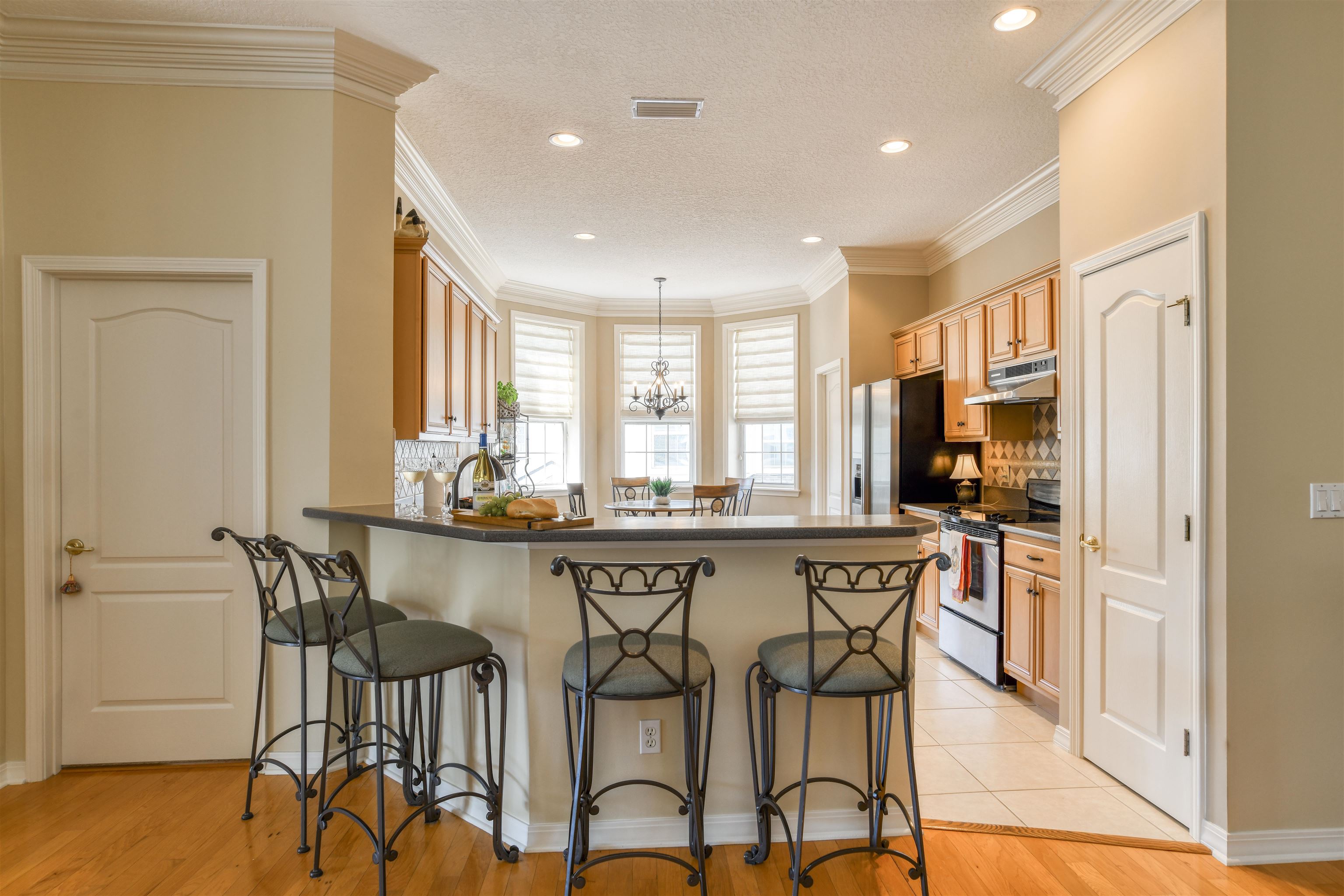 1208 Makarios Dr